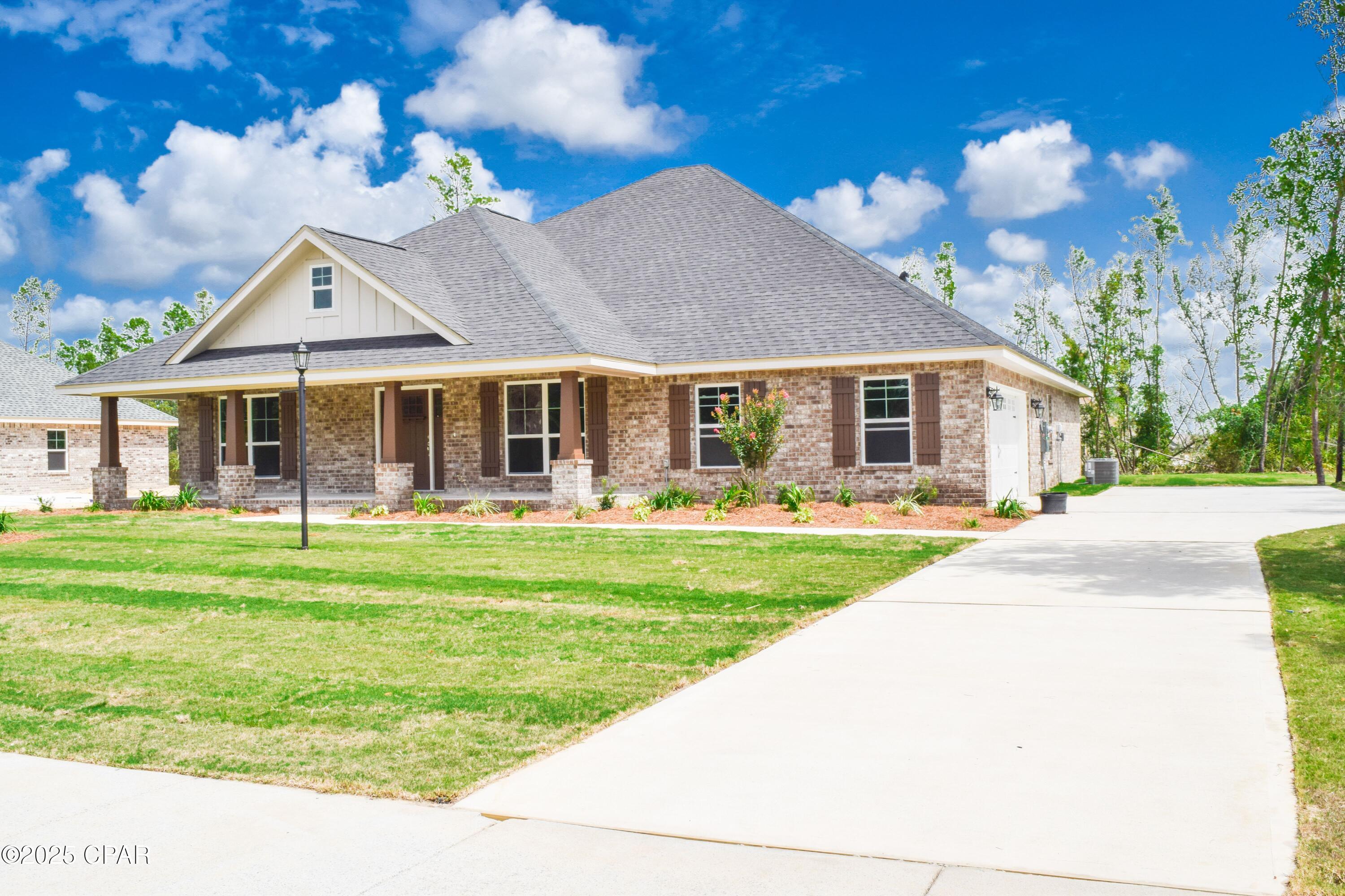 Cedar Creek At Deerpoint Lake - Residential