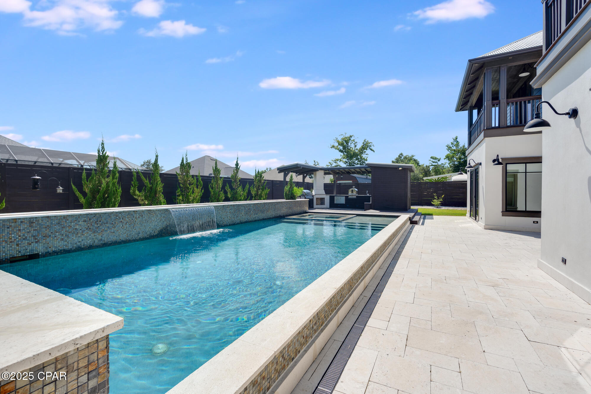 Lake Merial - Residential