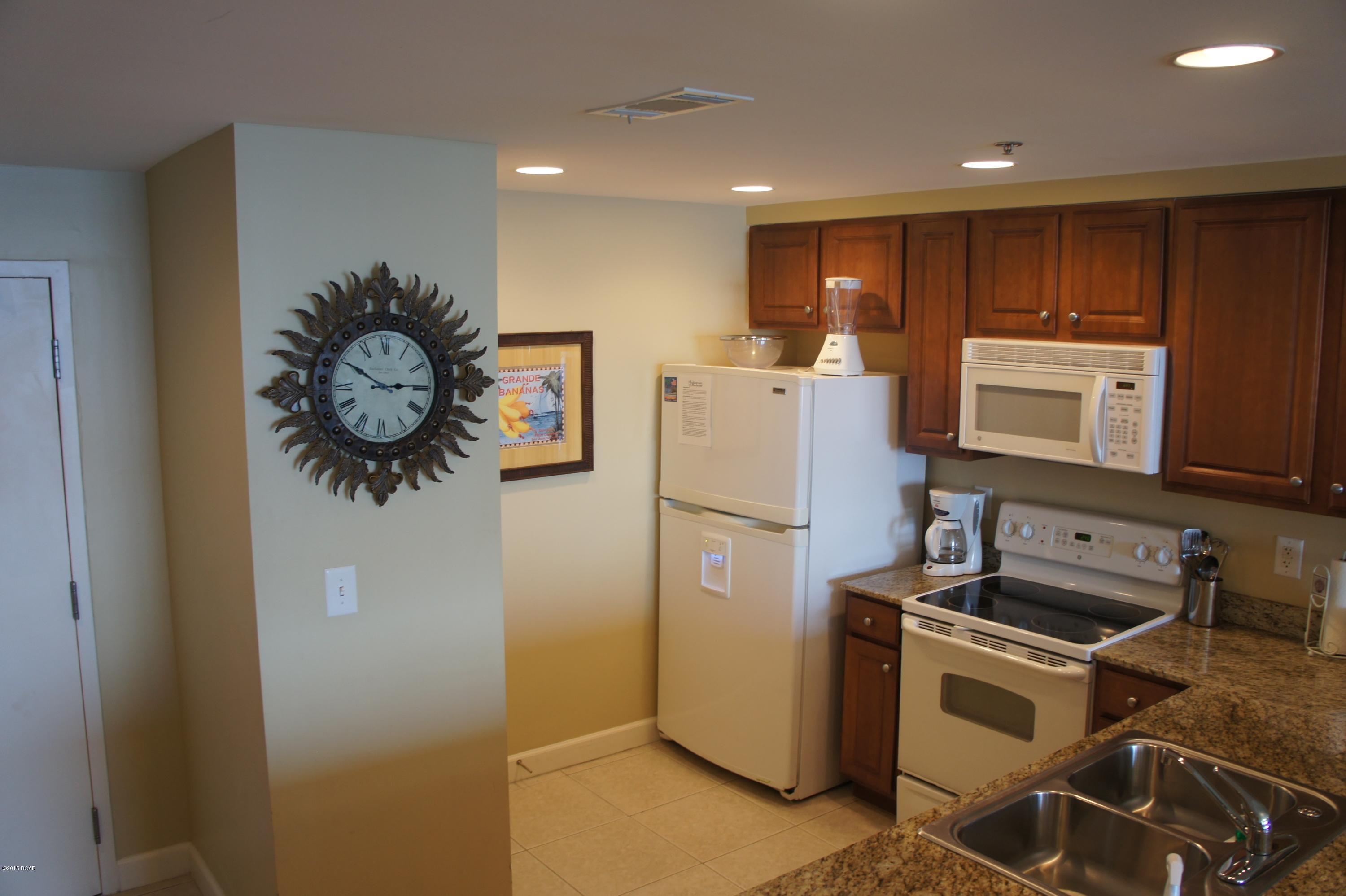 Splash Condo - Residential