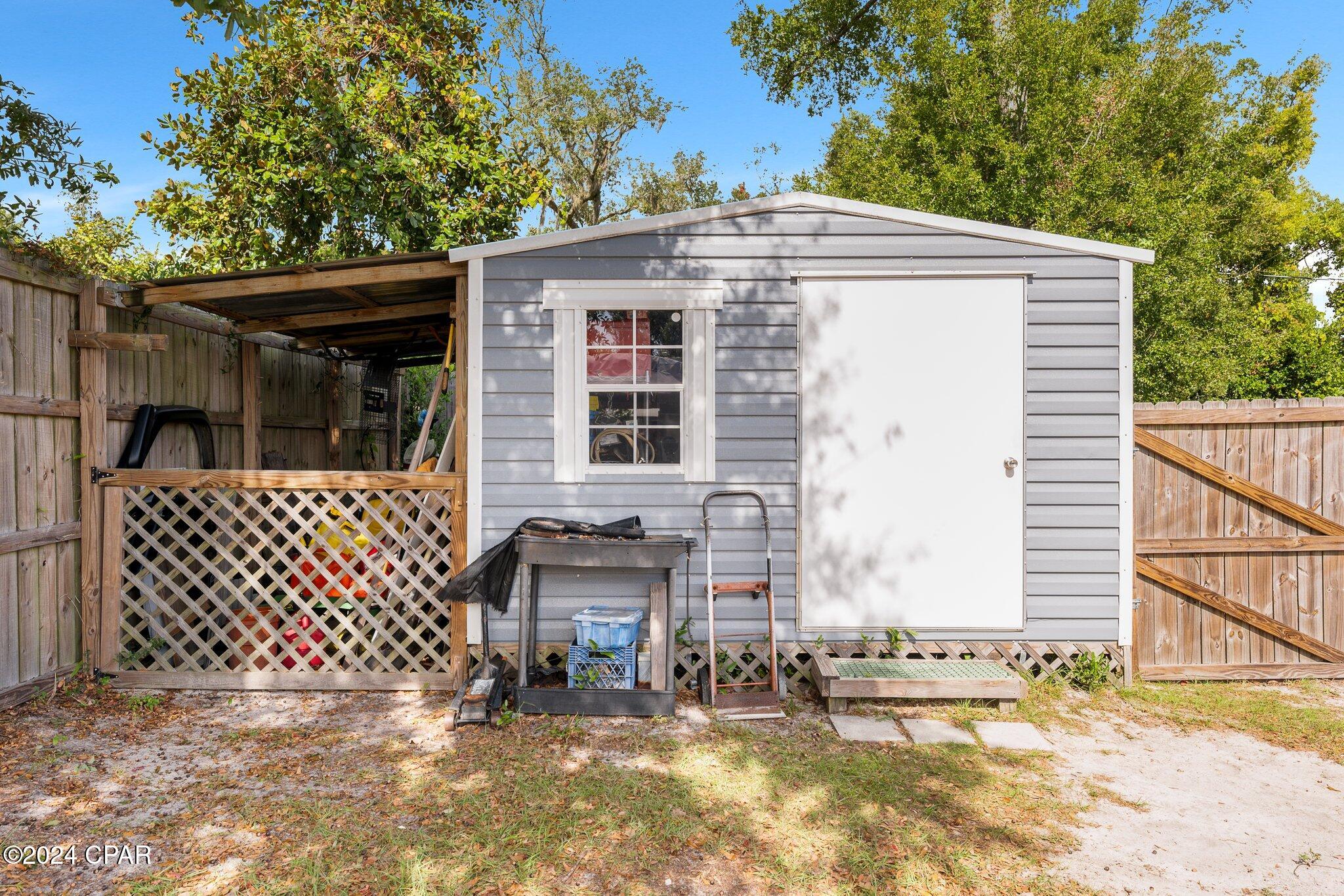 Lake Drive Heights - Residential