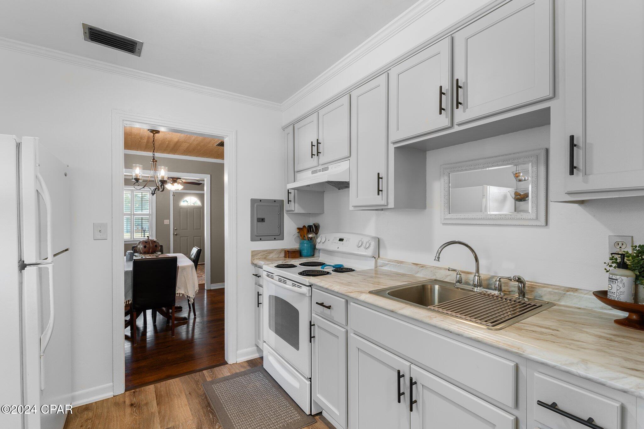 Lake Drive Heights - Residential