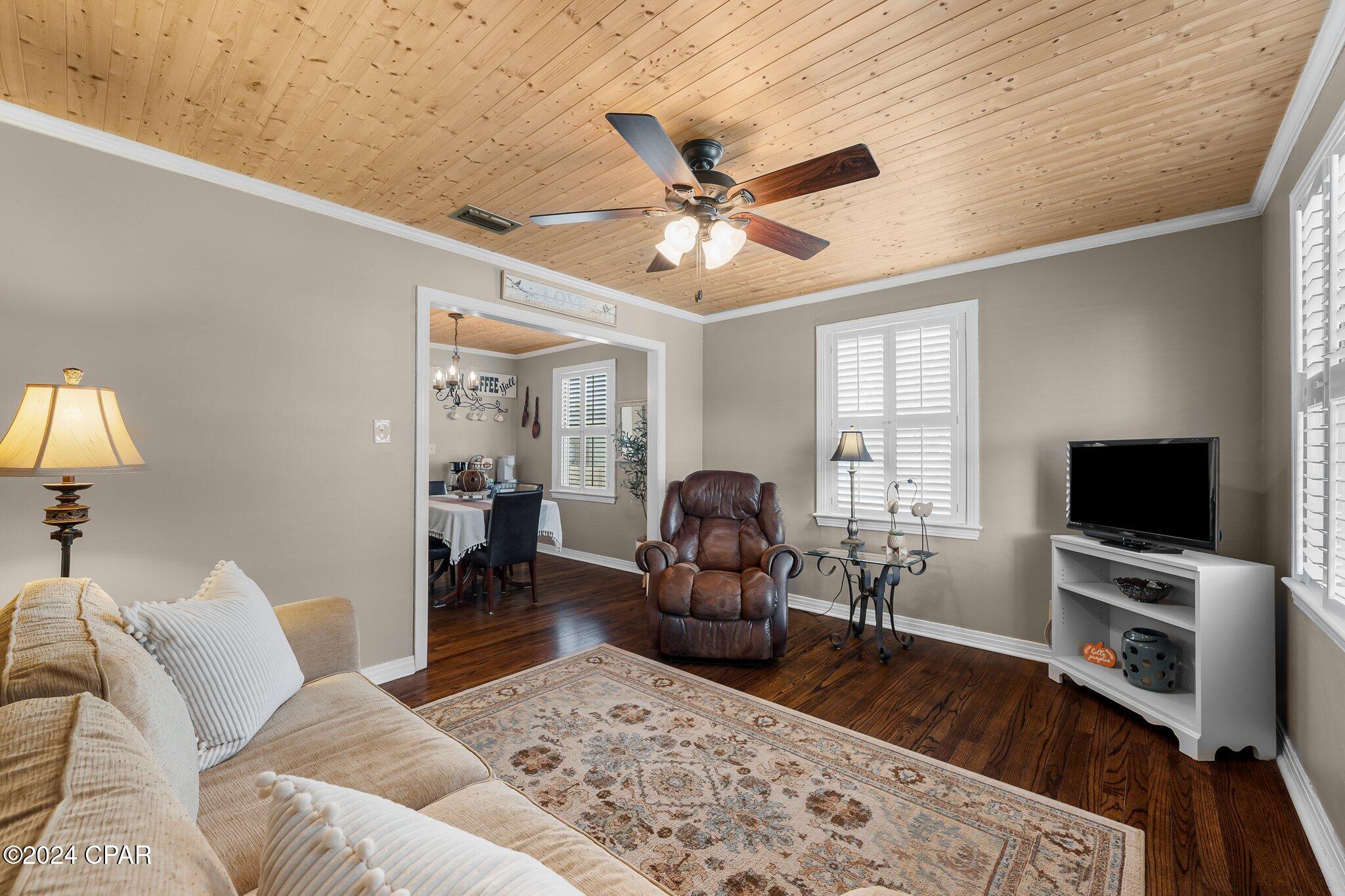 Lake Drive Heights - Residential