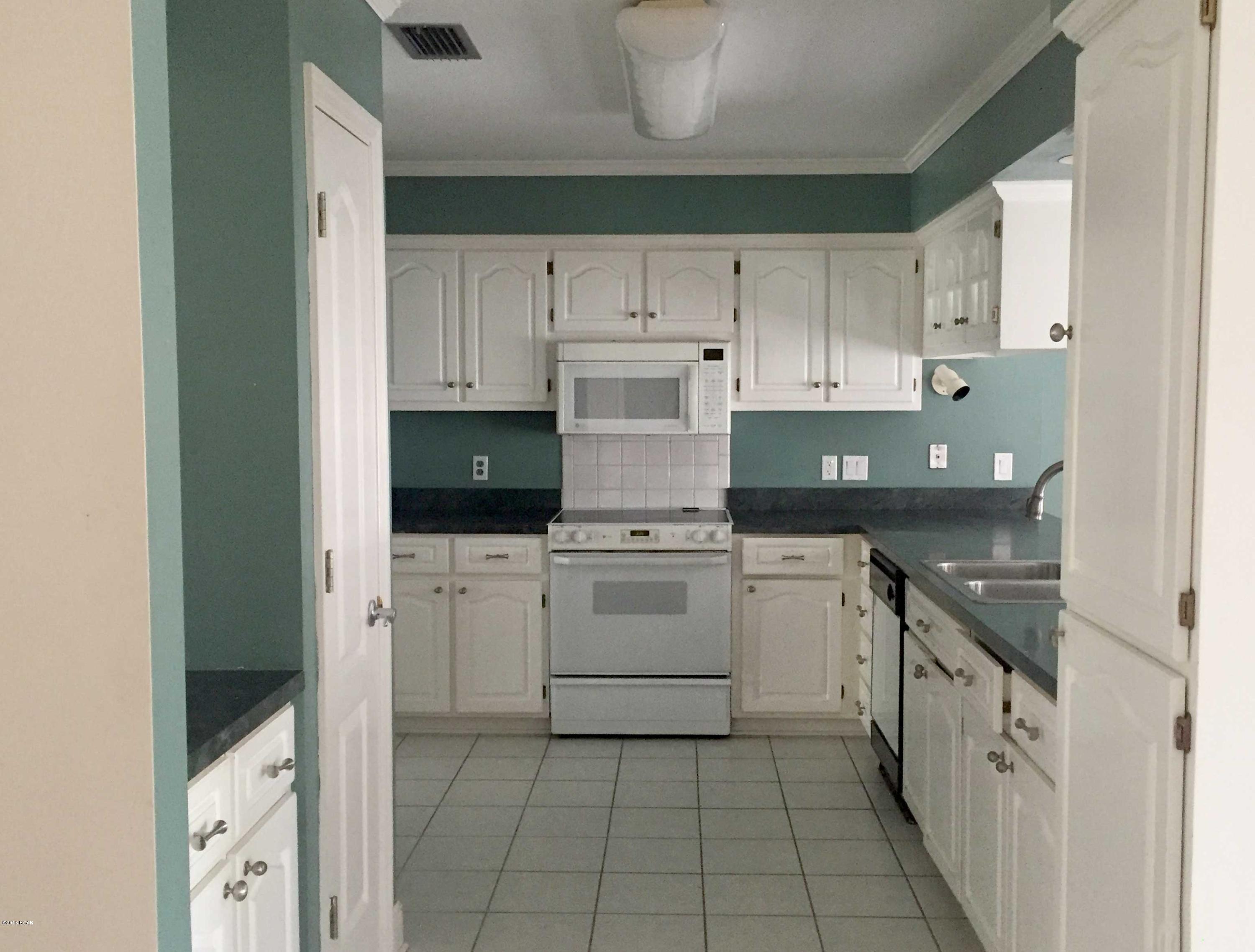 Baywood Shores Est Unit 5 - Residential