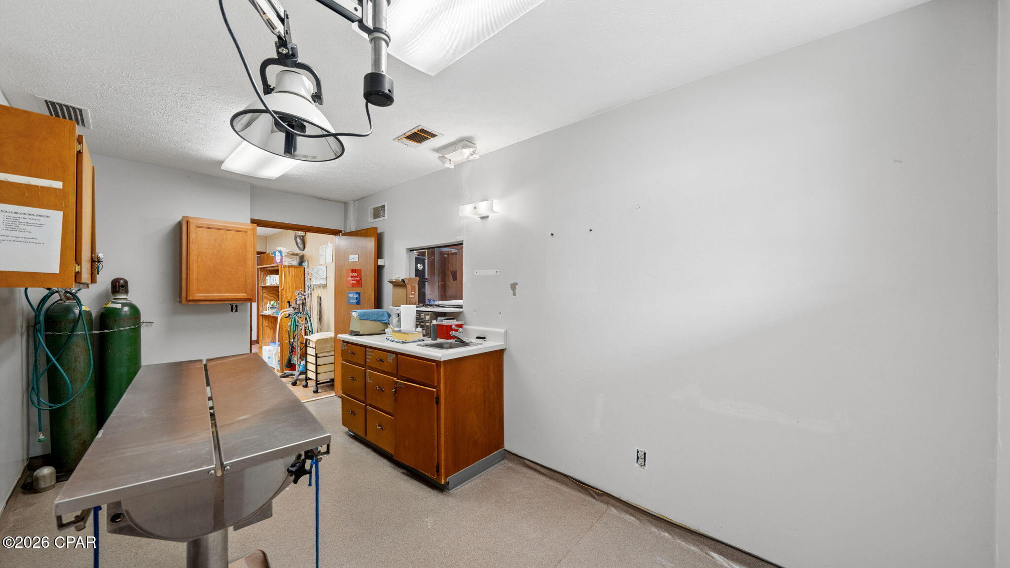 Thousand Oaks - Commercial Sale