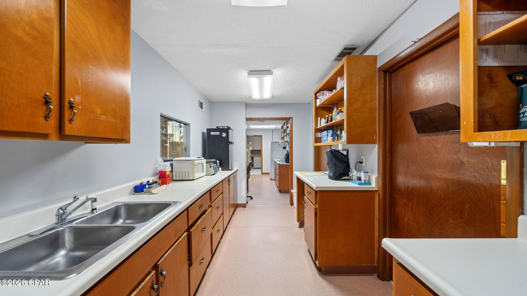 Thousand Oaks - Commercial Sale
