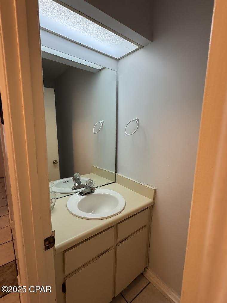 Shade Tree Condo Ph II - Residential