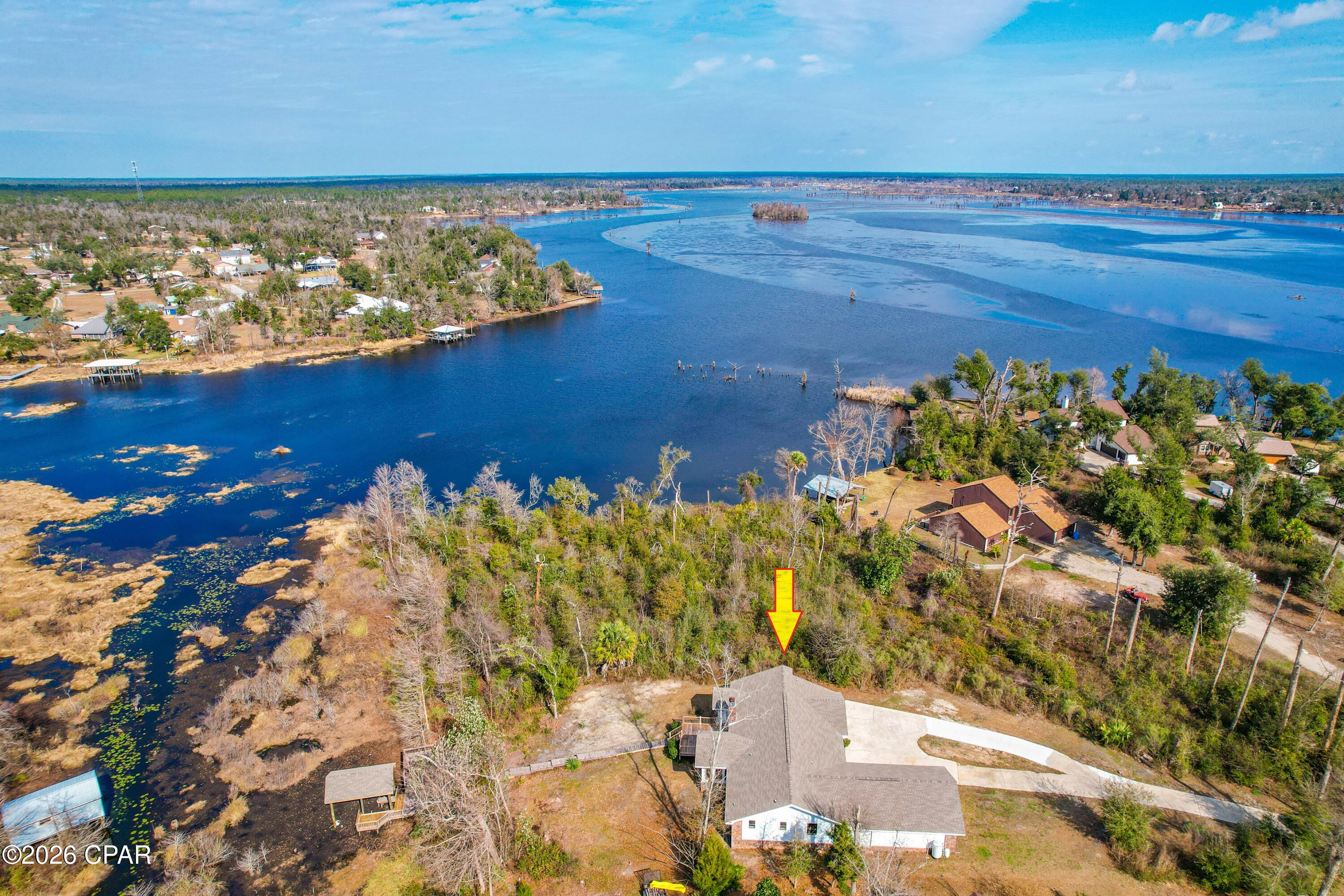 This beautifully updated waterfront home on Deerpoint Lake is truly a standout! 

Located at 4021 Osprey Point in the desirable Osprey Point community, this 4-bedroom, 3-bath residence offers the perfect blend of comfort and lakeside living.

Recently renovated and featuring brand-new appliances, the home showcases modern upgrades throughout. Inside, you'll find a thoughtful layout that combines style and functionality, including the rare benefit of three primary-style bedrooms, offering exceptional flexibility and comfort.
The property also includes a 2-car garage and an extended driveway, providing plenty of room for parking and storage. A cozy wood-burning fireplace makes for the perfect gathering spot on cooler evenings.

Step outside to your private dock and enjoy direct access to Deerpoint Lake--ideal for boating, fishing, or simply relaxing by the water. Waterfront living doesn't get much better than this.
Don't miss your chance to make this incredible home yours--schedule a showing today!


Esta hermosa casa frente al agua, recientemente actualizada en Deerpoint Lake, ¡es realmente excepcional! Ubicada en 4021 Osprey Point, en la codiciada comunidad de Osprey Point, esta residencia de 4 dormitorios y 3 baños ofrece la combinación perfecta de comodidad y vida junto al lago.  
Recientemente renovada y con electrodomésticos completamente nuevos, la vivienda presenta mejoras modernas en todos sus espacios. En el interior, encontrará una distribución bien pensada que combina estilo y funcionalidad, incluyendo el beneficio poco común de tres dormitorios tipo principal, lo que ofrece una flexibilidad y comodidad excepcionales.  
La propiedad también incluye un garaje para 2 autos y un camino de entrada ampliado, brindando amplio espacio para estacionamiento y almacenamiento. Una acogedora chimenea de leña crea el lugar perfecto para reunirse en las noches más frescas.  
Salga al exterior hacia su muelle privado y disfrute de acceso directo a Deerpoint Lake--ideal para pasear en bote, pescar o simplemente relajarse junto al agua. La vida frente al lago no puede ser mejor que esto.  
¡No pierda la oportunidad de hacer suya esta increíble casa--programe una visita hoy mismo!