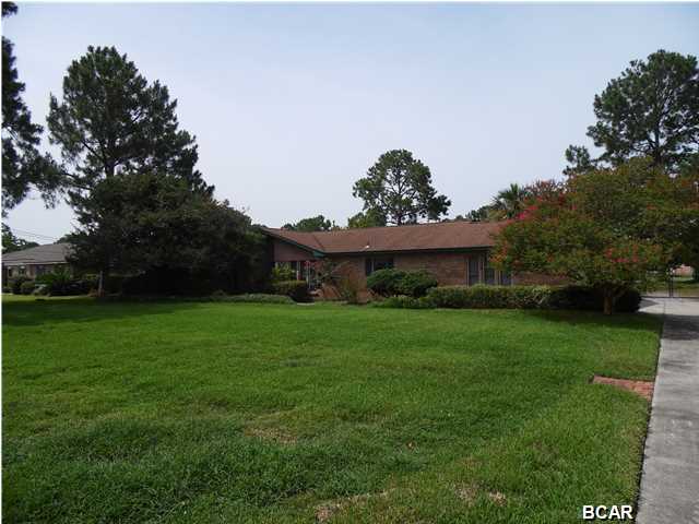 North Shore Canal waterfront with 2 docks, one having lift and is covered. One hundred twenty feet on Canal a short boat ride to Upper Goose Bayou and Bay. All brick, outside shower and covered patio with built in fire pit. Finished enclosed porch(12'x13') is not heated and cooled and is not added to square footage of living space but may be used as such. Living area is open with wood burning fireplace. Dining area is open to the living area. In flood zone AE, flood insurance required. Survey and elevation certificate available. Seller will give buyer $1,500.00 toward first year flood premium.