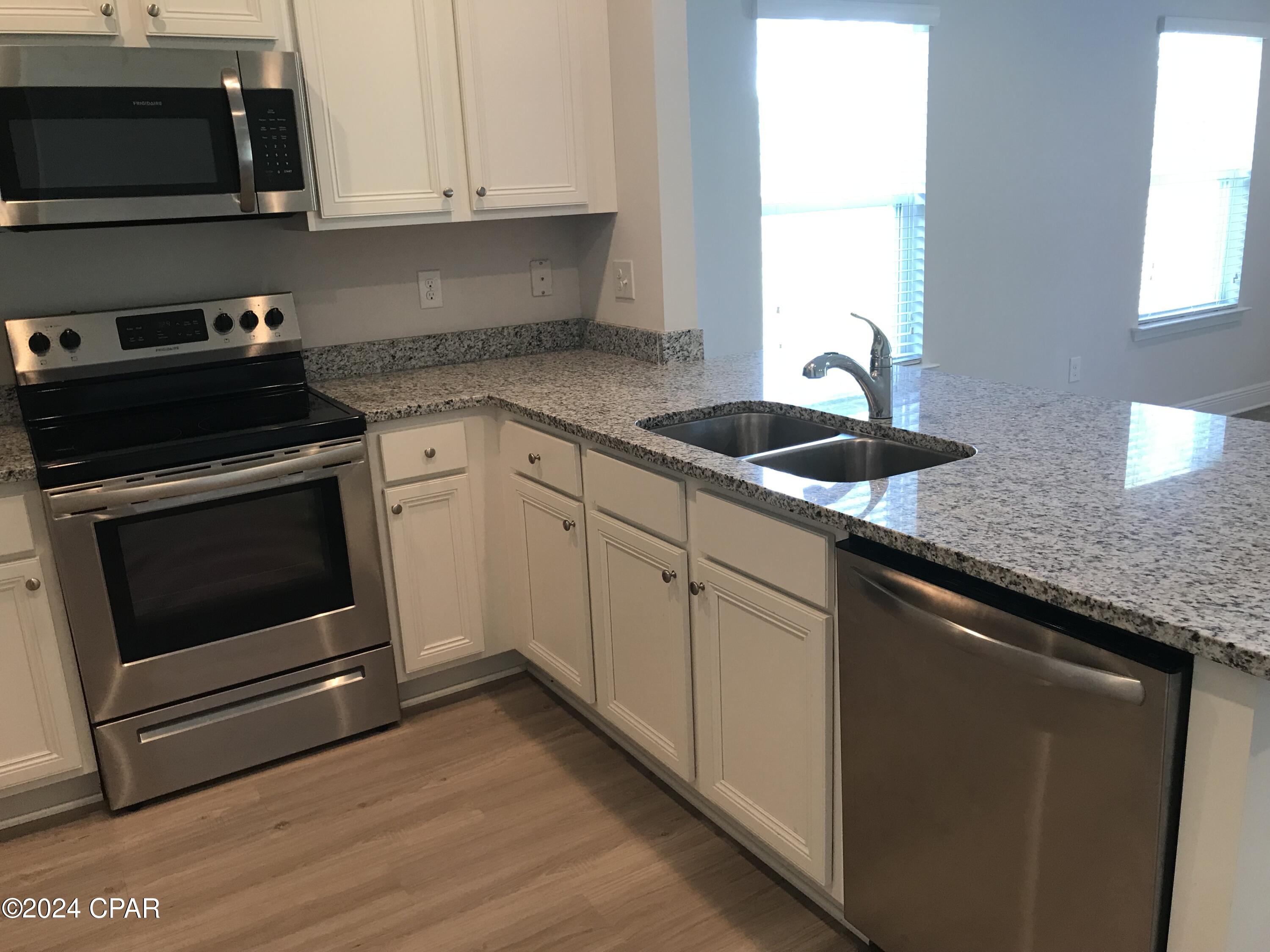[No Recorded Subdiv] - Residential Lease