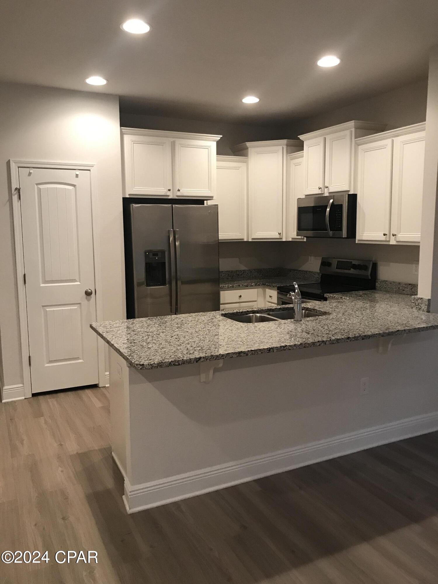 [No Recorded Subdiv] - Residential Lease
