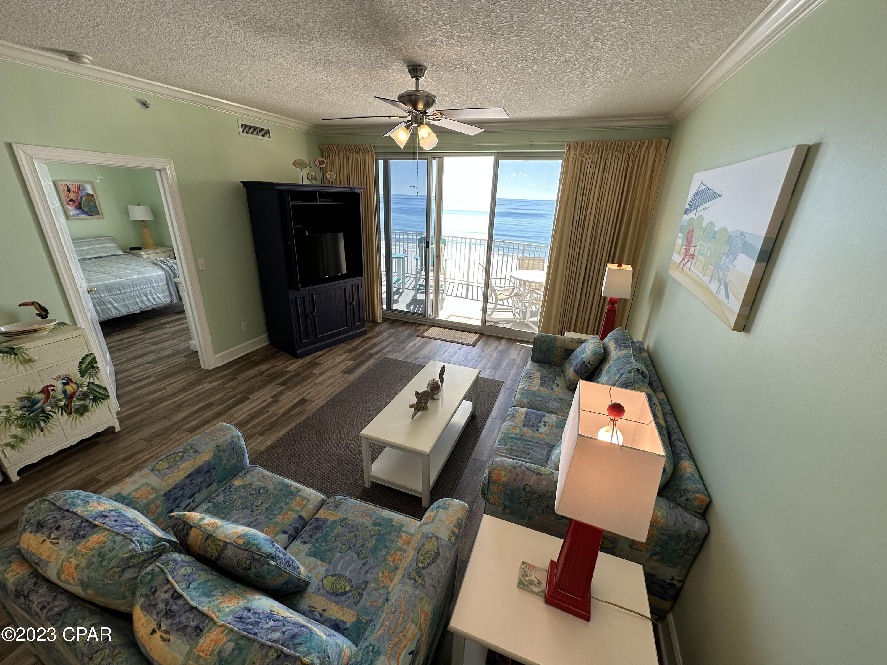Twin Palms Resort - Residential