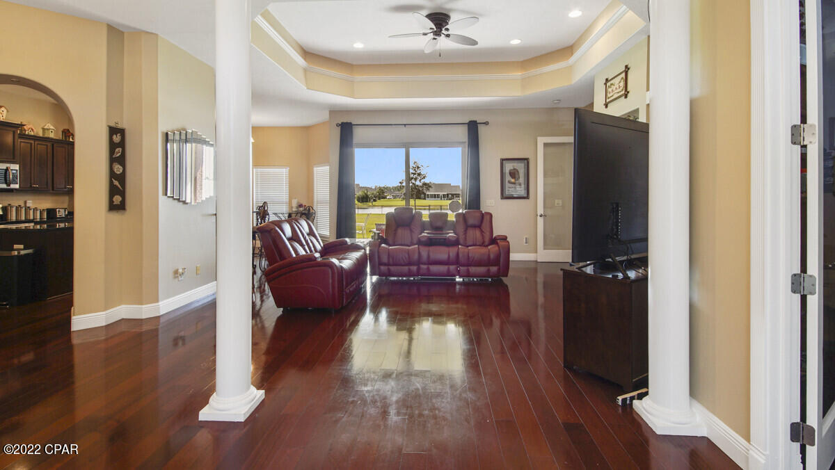 Kirkland Manor - Residential