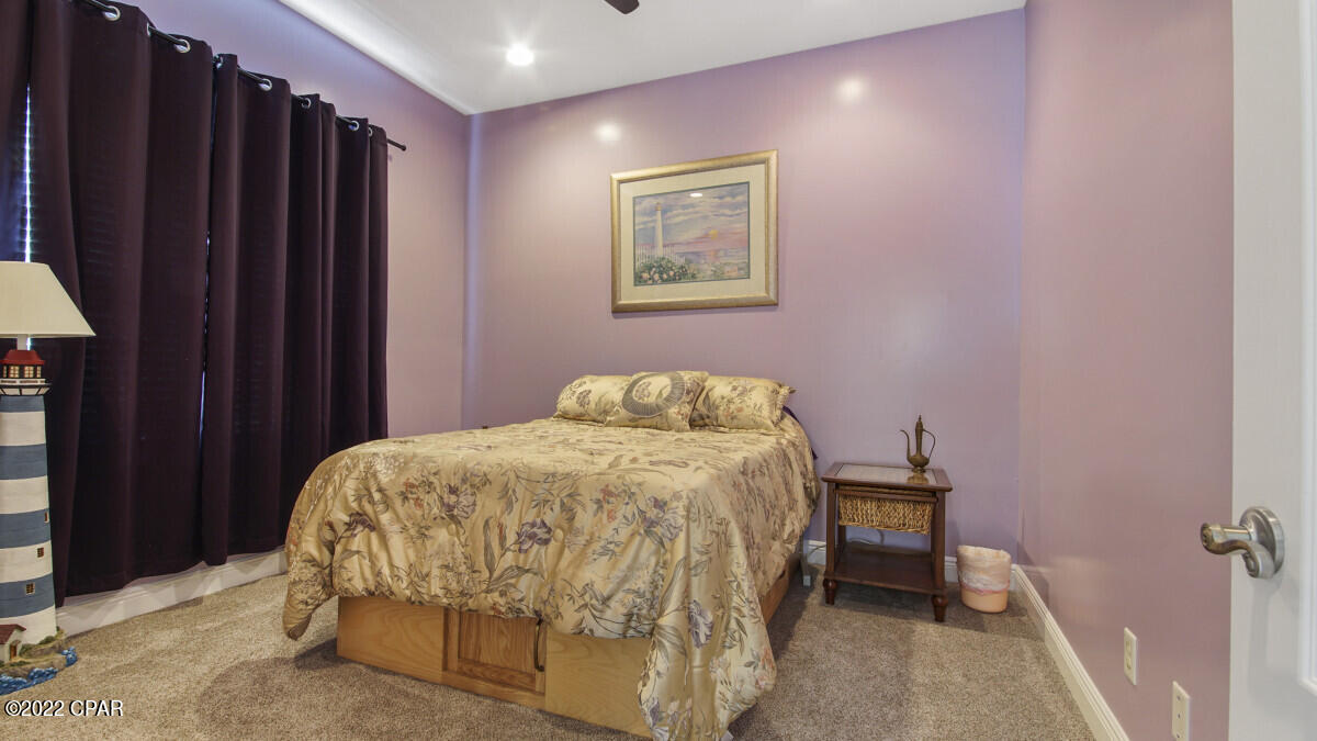 Kirkland Manor - Residential