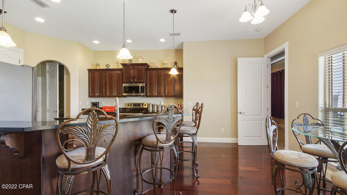 Kirkland Manor - Residential