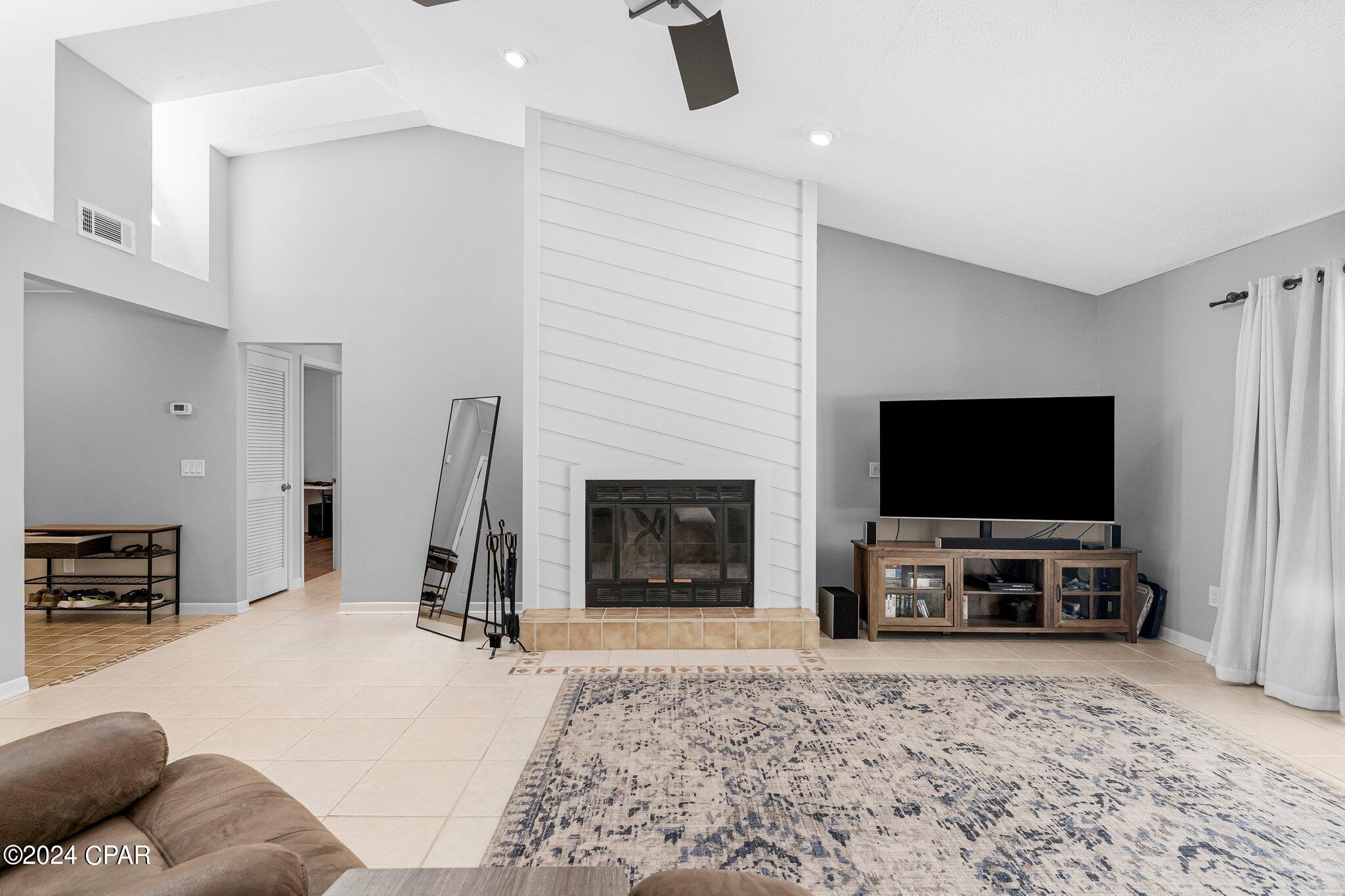 Grand Lagoon Shores 6 - Residential