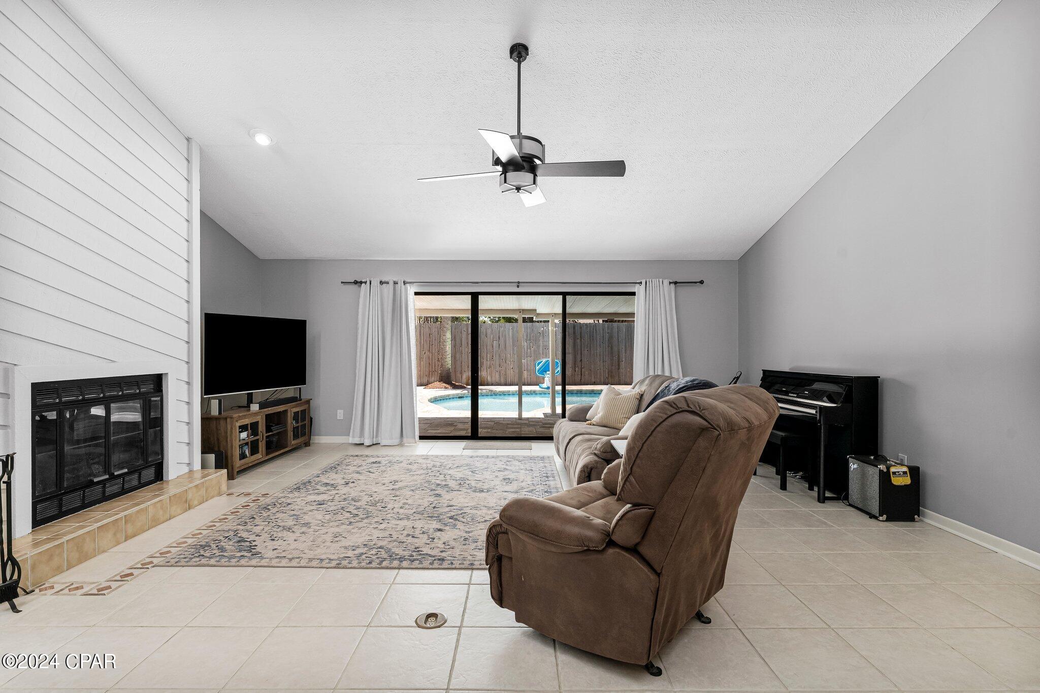 Grand Lagoon Shores 6 - Residential
