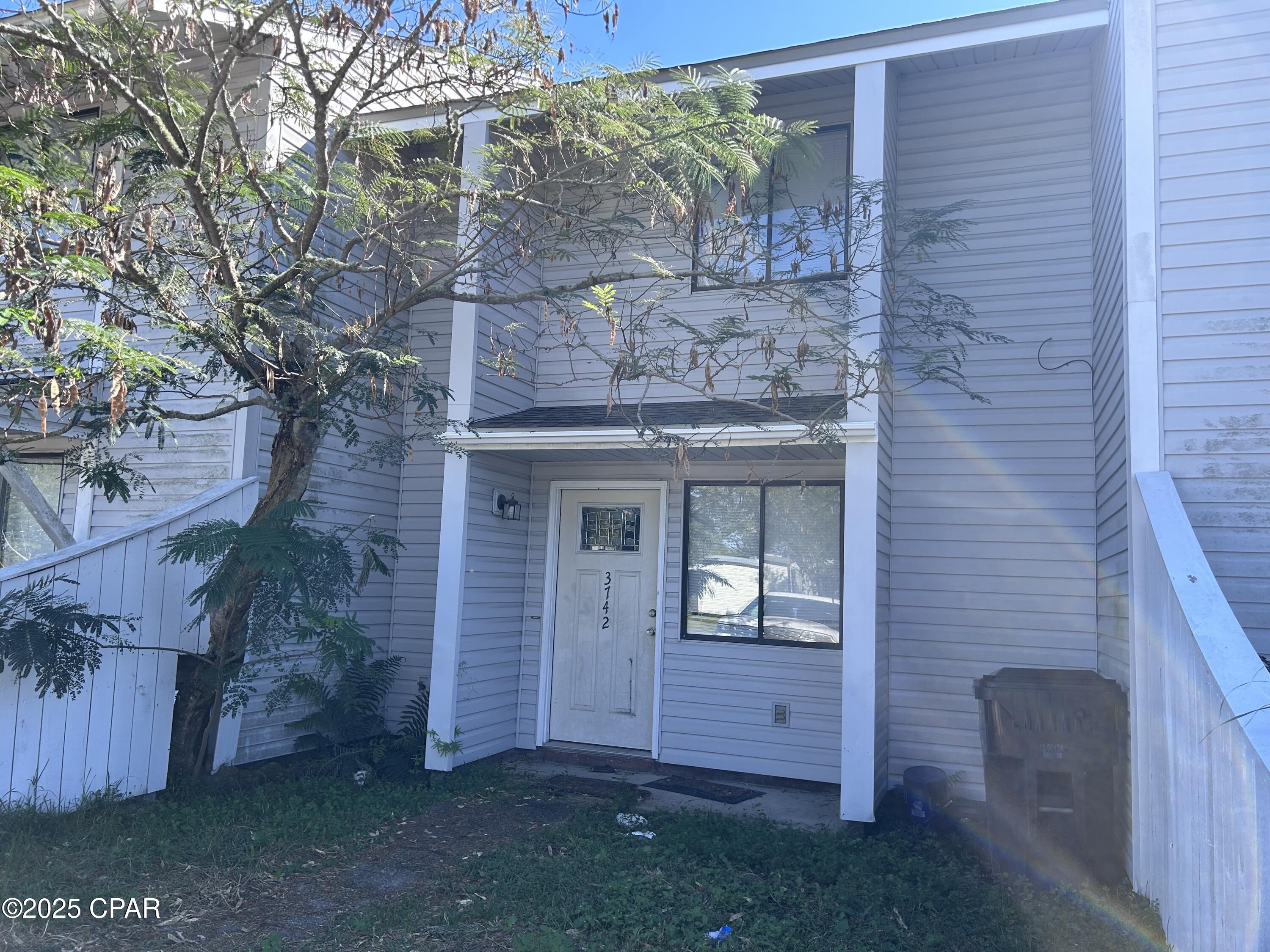 NO HOA FEES, Affordable 2 bed , 1.5 bath with fenced back yard. The first floor offers Livingroom/dining area and half bath, kitchen with breakfast bar. Sliding doors off the dining area access the covered back porch, laundry room and fenced back yard. 2nd floor you have 2 nice size bedrooms and full bath.

Call today to schedule an appointment for showing.