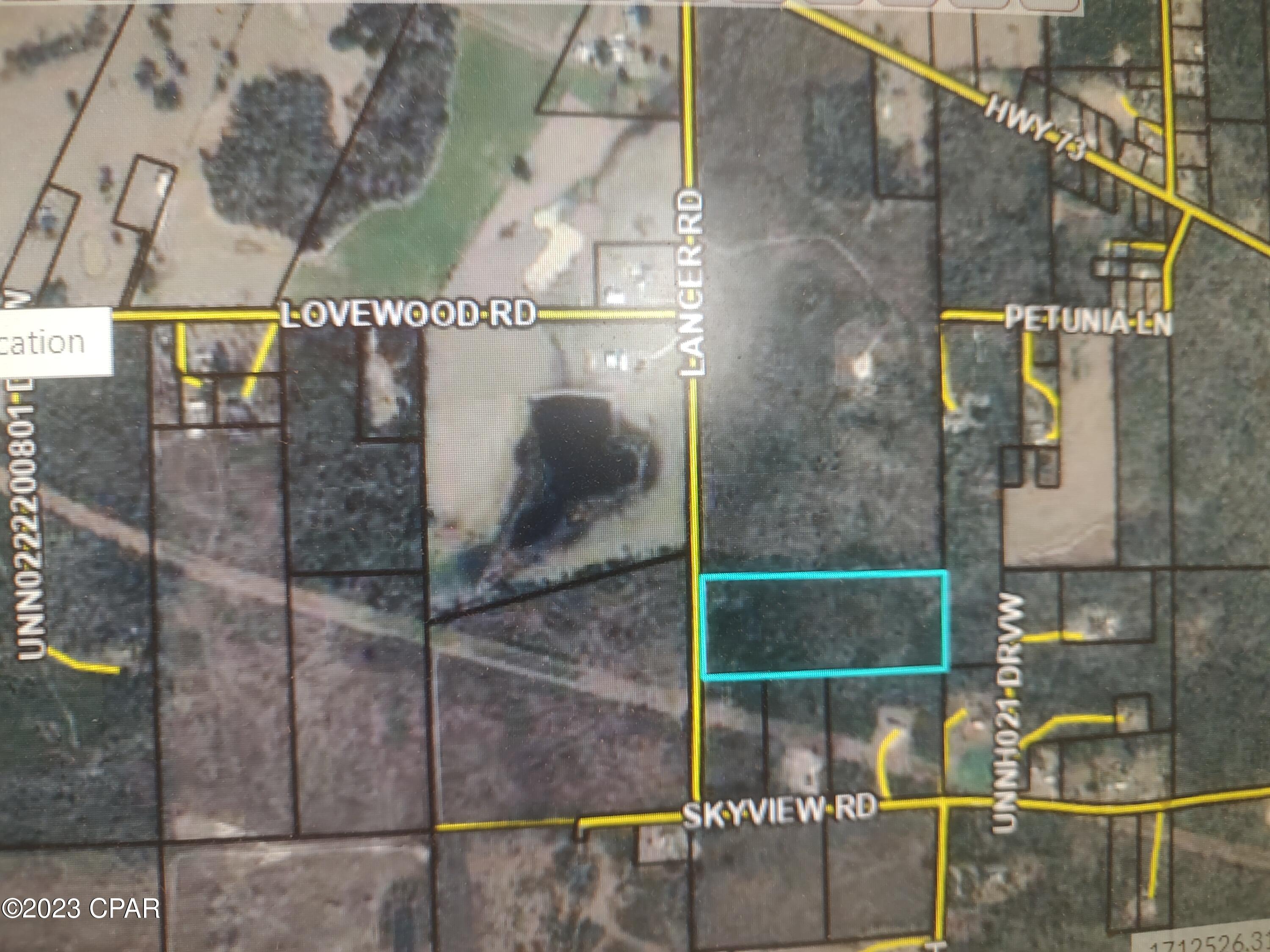 Beautiful Mini-Ranch type property located just NW of the City of Marianna, FL.  This parcel is located on a gently sloping hillside with excellent drainage.  Currently planted in approximately 8 year old Slash Pines, it has a small stream along it's southern boundary.  This would make a nice location for peaceful country living, with easy access to shopping in Marianna, or nearby Dothan, AL.