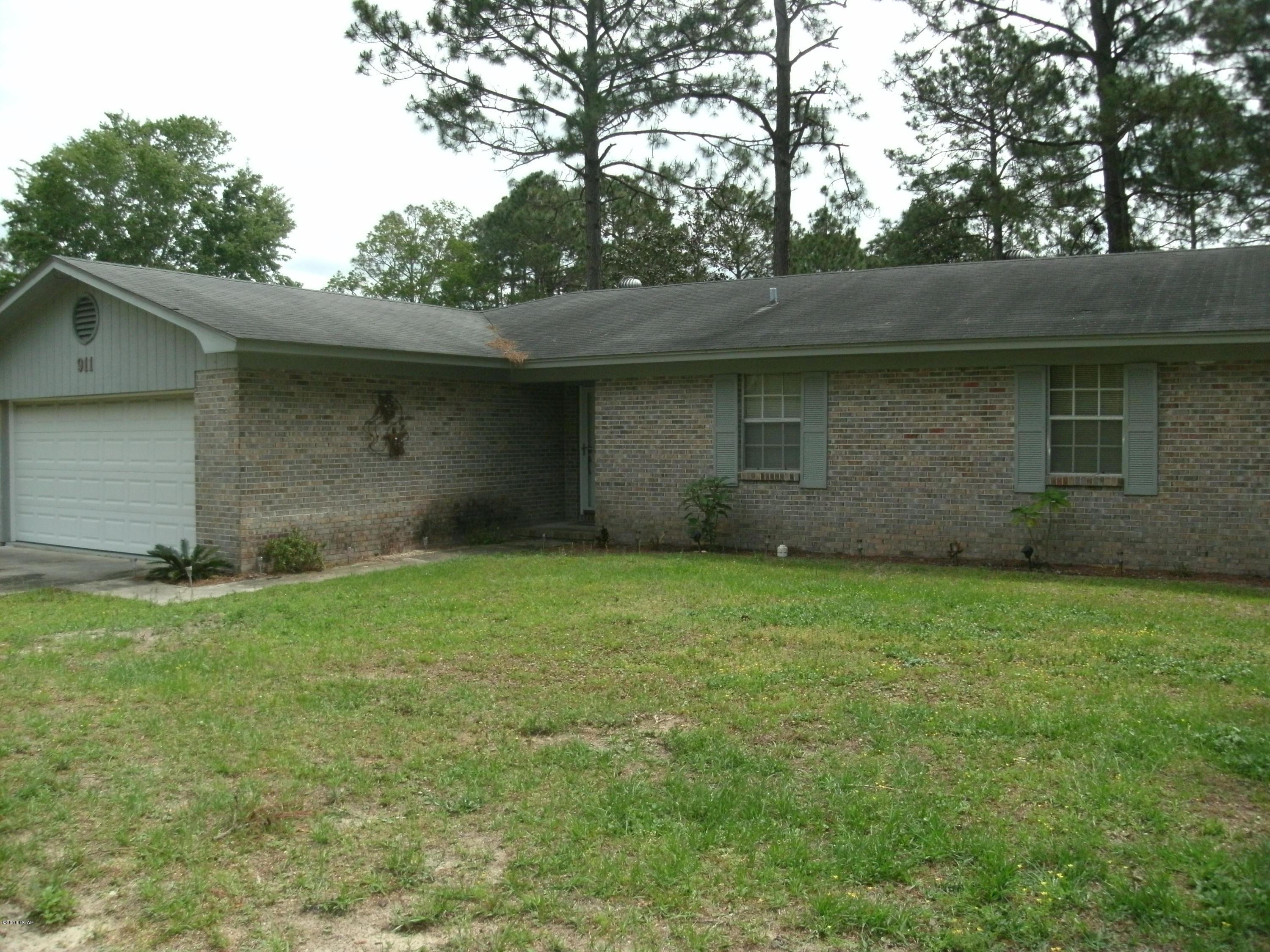 3 Bedroom 2 Bath home close to Tyndall AFB. All property sizes and ages are approximate, please measure and/or verify if important. School assignments are subject to change, please check with Bay County for most accurate information. Deposit is the same as the rent. Pets allowed with owner approval and NON REFUNDABLE pet fee applies per pet.  Breed restrictions apply.    SMALL PETS ONLY.