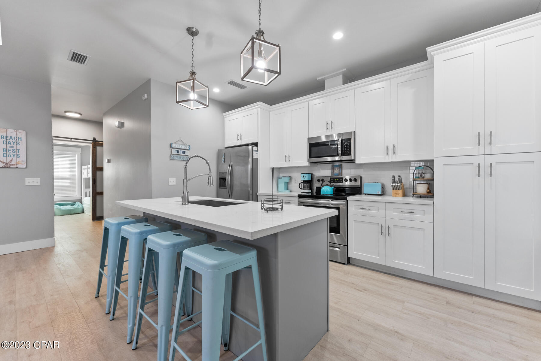 Laguna Beach Estates 7th Add - Residential Lease