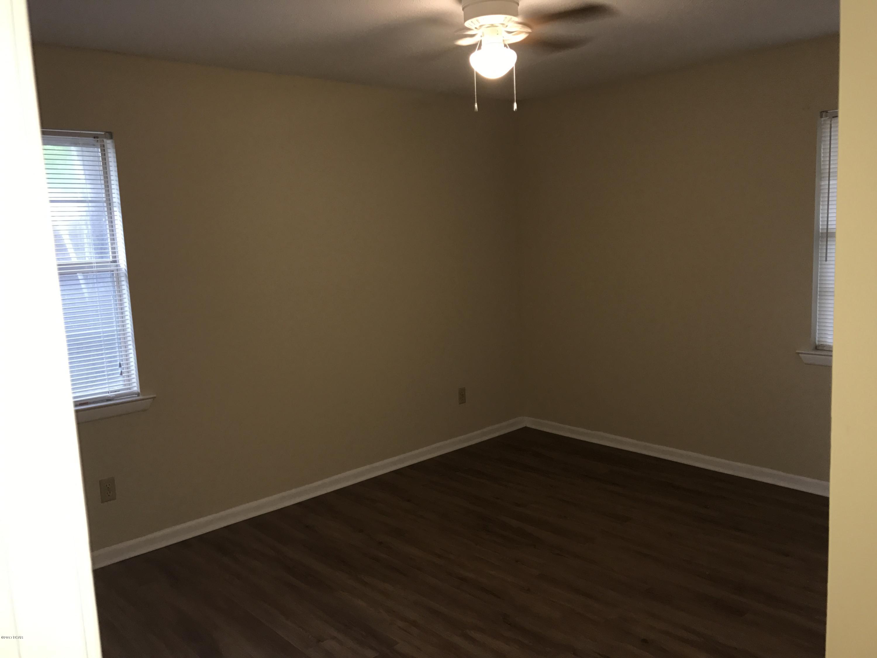 Silver Sands Unit 2 - Residential Lease