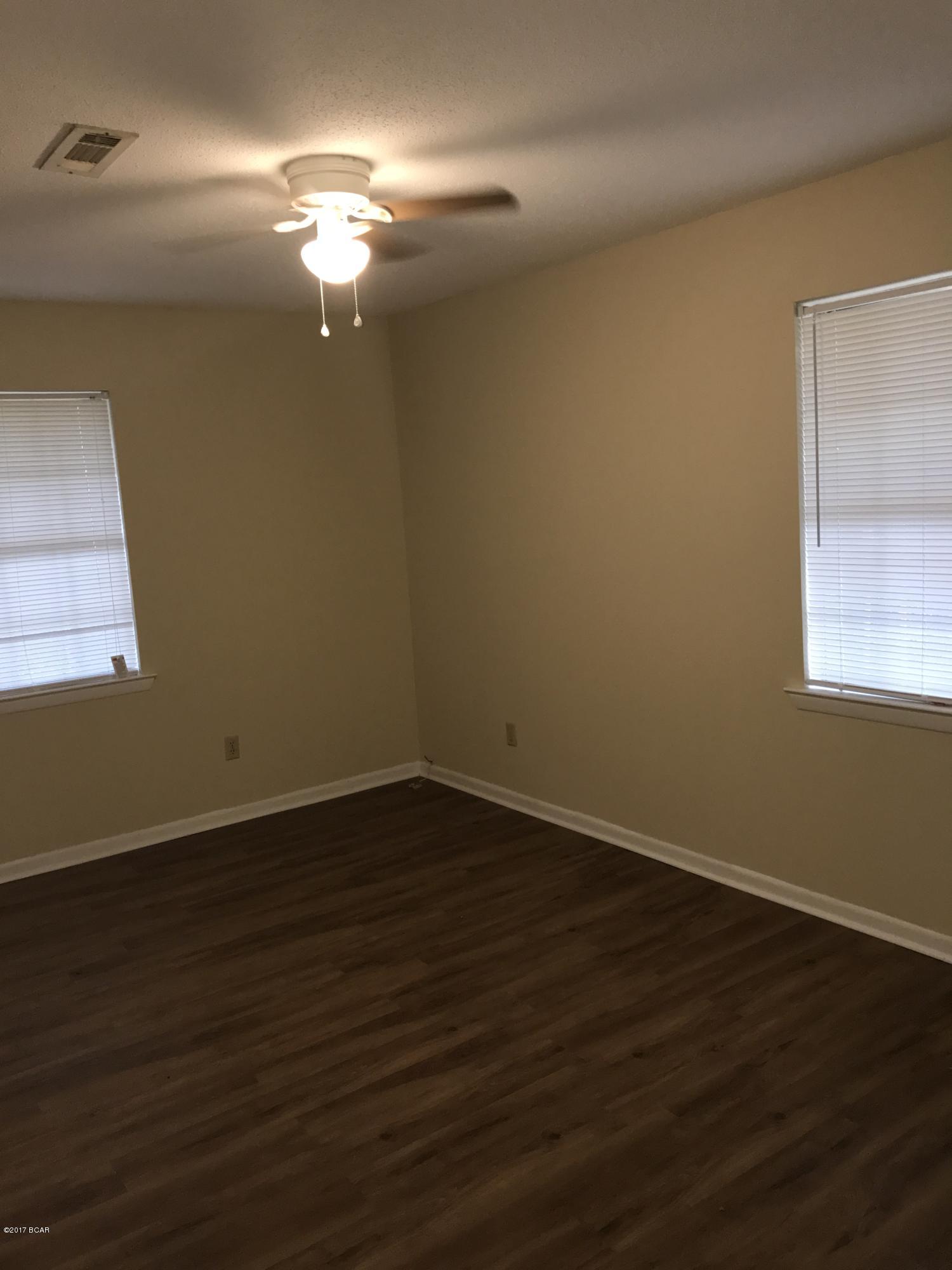 Silver Sands Unit 2 - Residential Lease