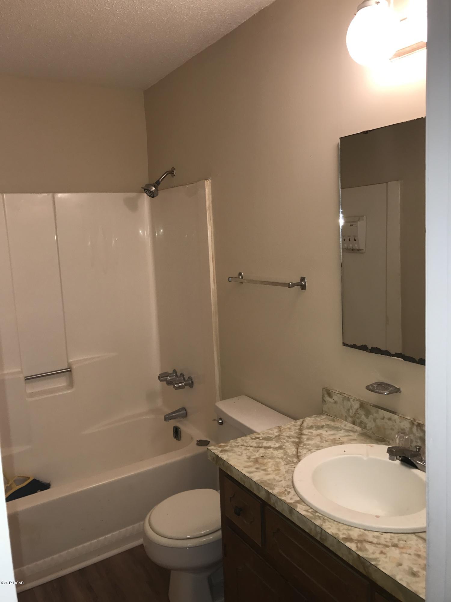 Silver Sands Unit 2 - Residential Lease