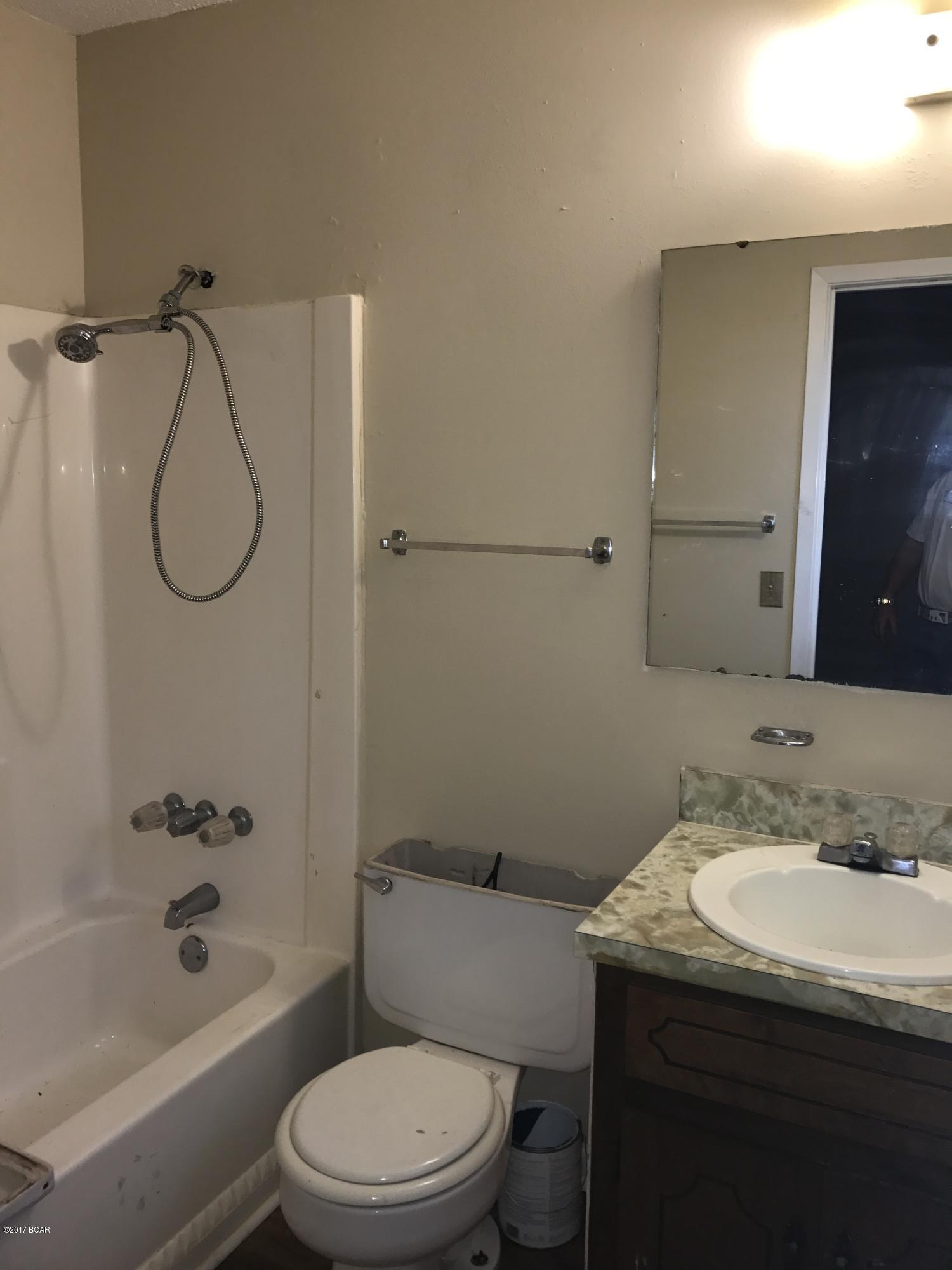 Silver Sands Unit 2 - Residential Lease