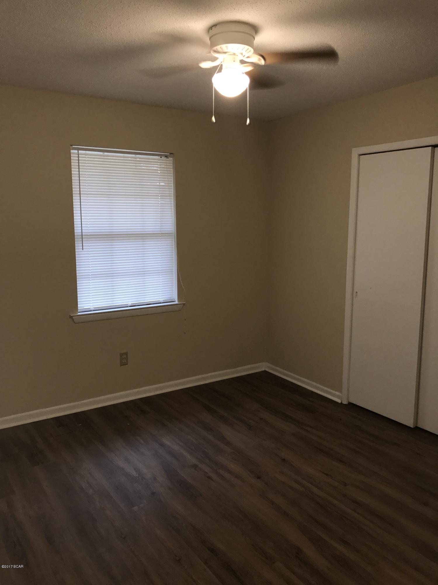 Silver Sands Unit 2 - Residential Lease