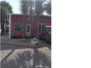 PICTURES DO NOT DO THIS ADORABLE BEACH HOME JUSTICE! THIS IS A MUST SEE!! COMPLETELY REMODELED!! JUST BRING YOUR BATHING SUIT AND A TOOTHBRUSH! GREAT 2 BEDROOM, 2 BATH UNIT IN VENTURE OUT! THE OUTDOOR SPACE IS WONDERFUL AS THE BACK DECK BACKS UP TO THE FENCE GIVING YOU MORE ROOM OUTSIDE! VENTURE OUT OFFERS A BEACHFRONT POOL, A BAYFRONT (HEATED)POOL, FISHING DOCK, BOAT RAMP AND PIER, PLAYGROUND, TENNIS, BASKETBALL, SHUFFLEBOARD, MINI GOLF, CLUBHOUSE, PICNIC AREAS WITH GRILLS, AND PAVILION. PLUS IT IS A GOLF CART COMMUNITY. ALL MEASUREMENTS ARE APPROX. IF IMPORTANT PLEASE MEASURE.