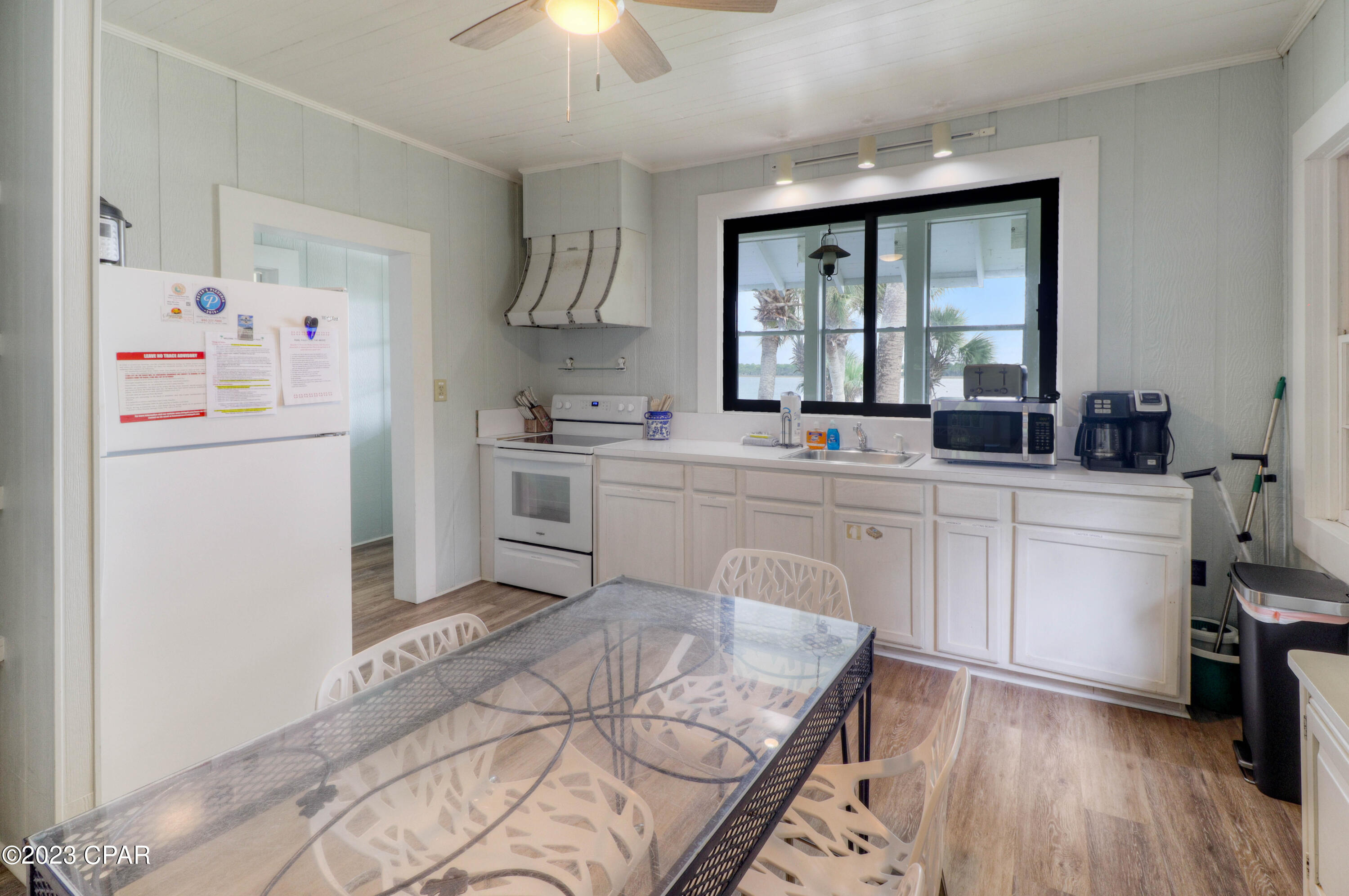 Camp Palms - Residential