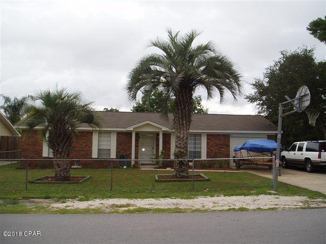 This 3 Bedroom, 2 bath brick home has a detached garage and storage shed in back. Fenced in yard. The home was built in 1977 and is 1355 sq ft. Small pets negotiable.



Tenant pays all utilities and responsible for lawn maintenance. 



This home requires first, last, and security deposit