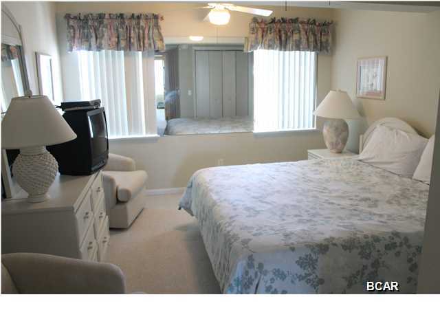 Pirates Cove Villas - Residential