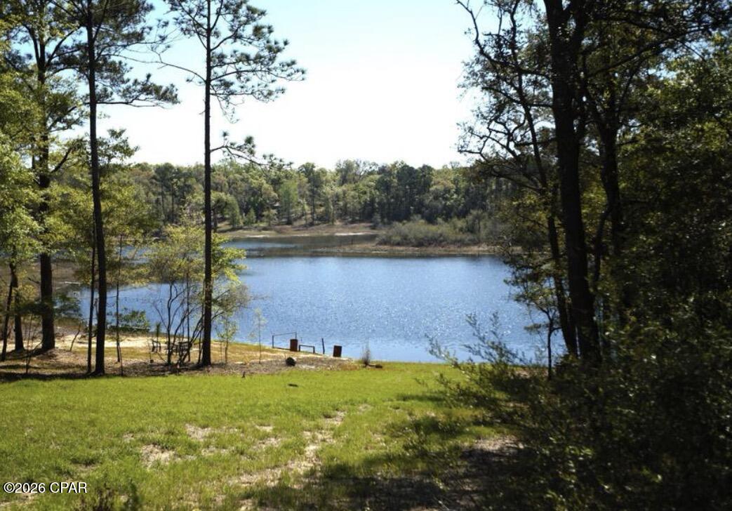Payne Lakes - Land
