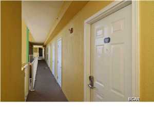 Twin Palms Resort - Residential