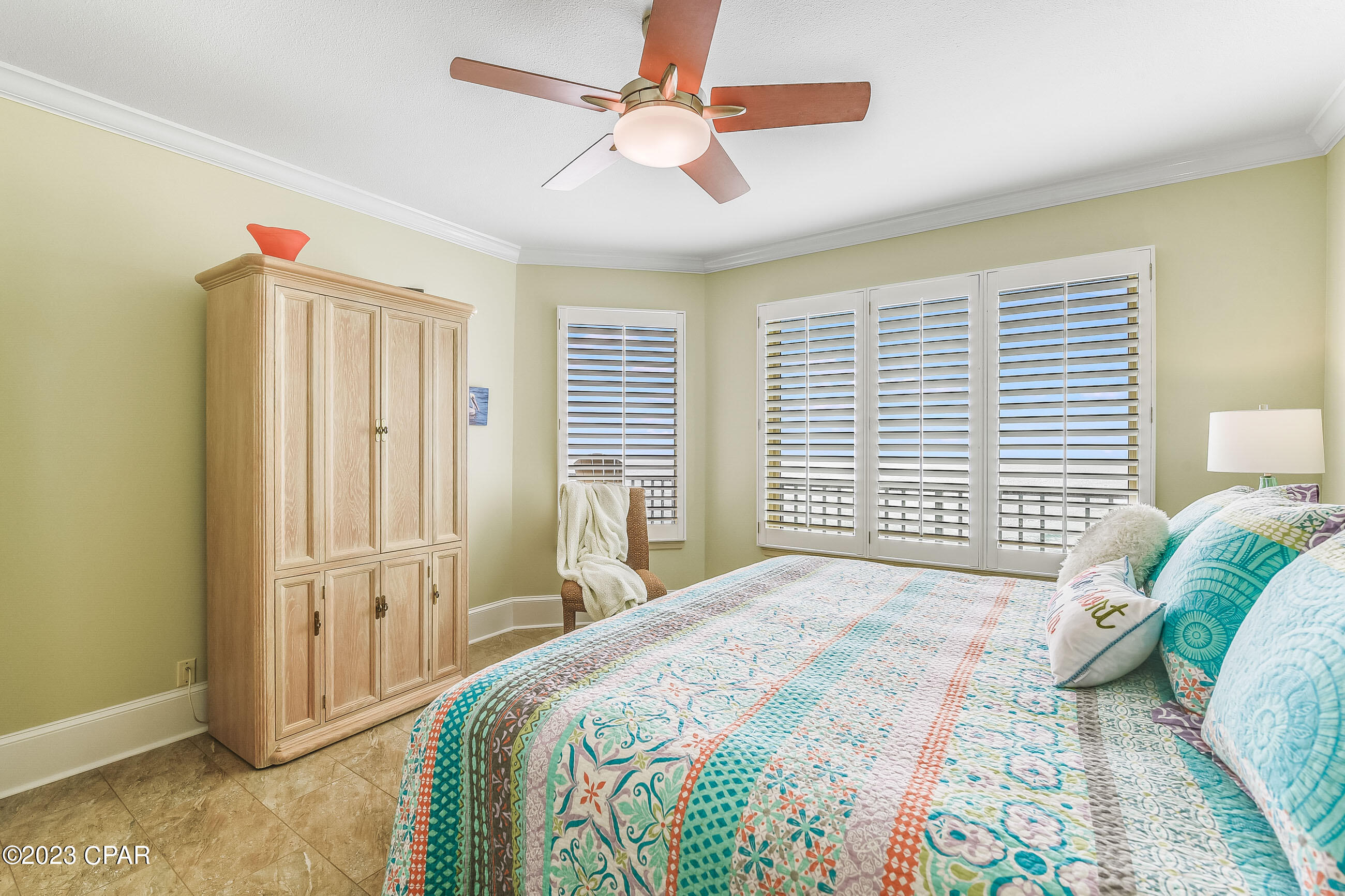 Summerwinds Condo - Residential
