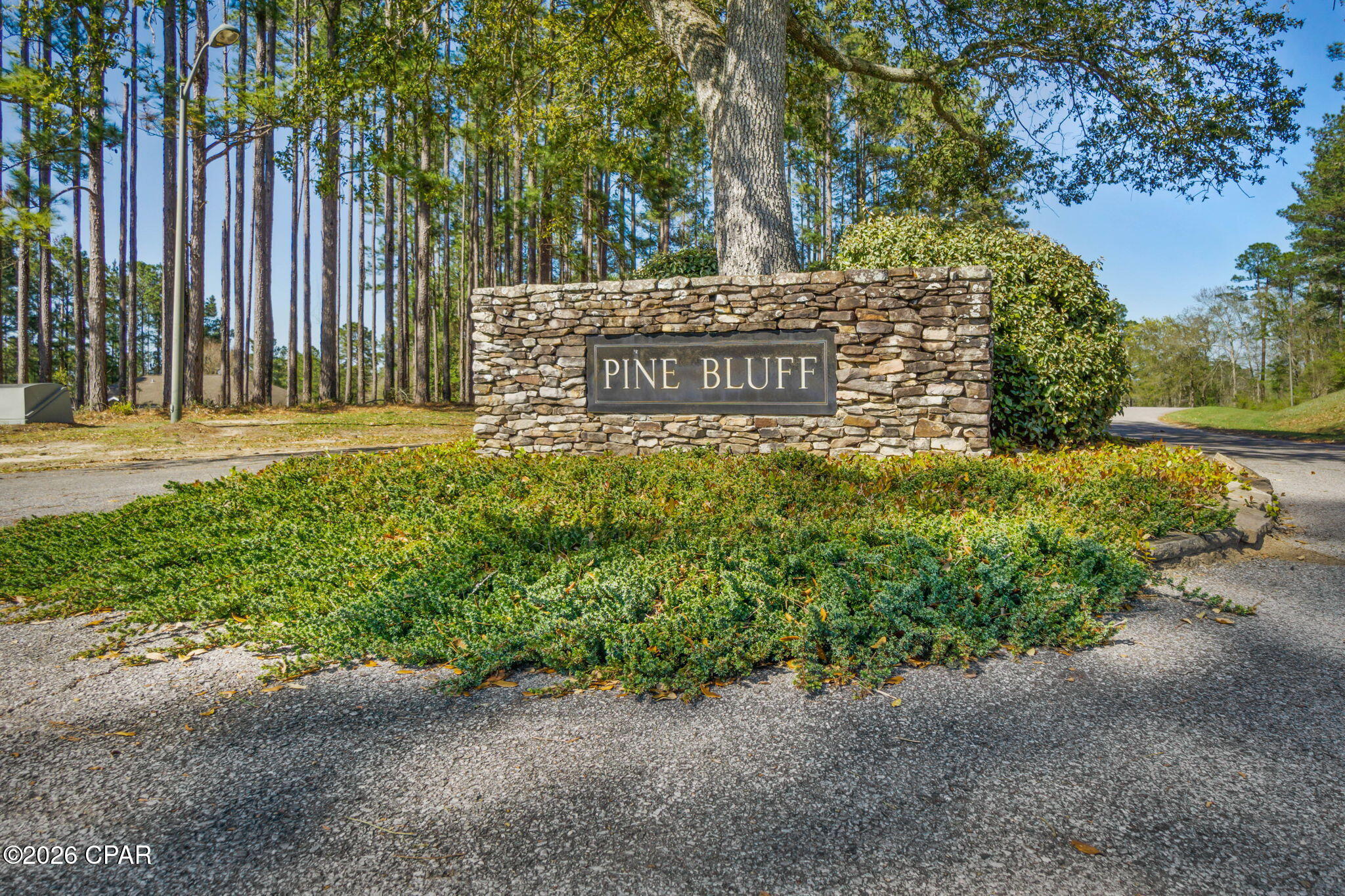 Pine Bluff - Land