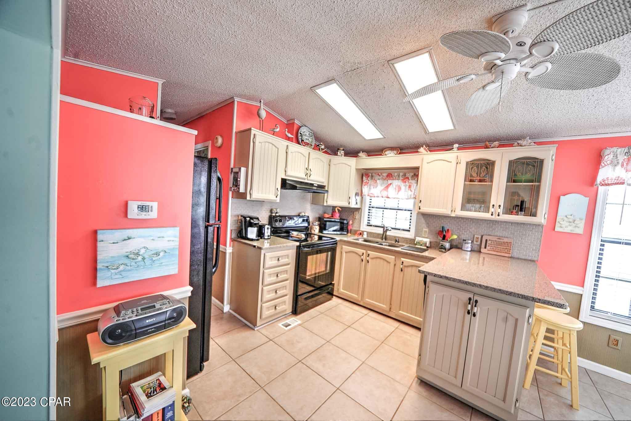Venture Out Travel Trail - Residential