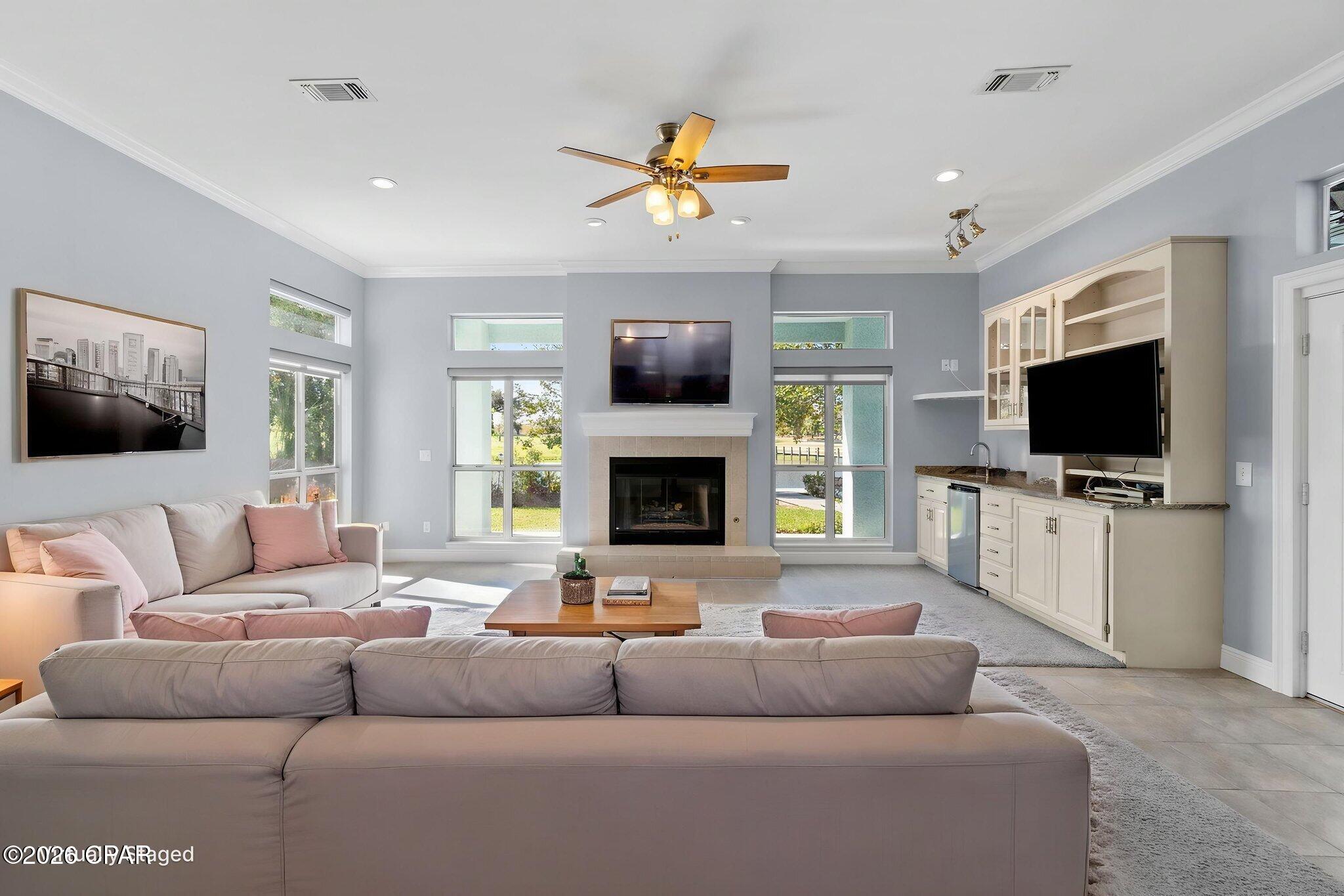 Country Club Harbour Estates - Residential