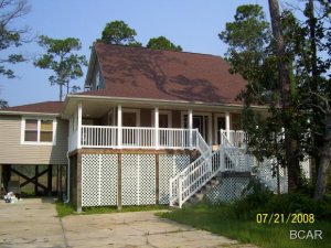 Beautiful 5 Bedroom 3 Bath Creek front-West Bay. Top of the line upgrades in hardwood cabinets, solid surface counter tops, tile and laminate wood flooring. Large living room with fireplace. Large proch with breath taking view. Ptes Negotiable