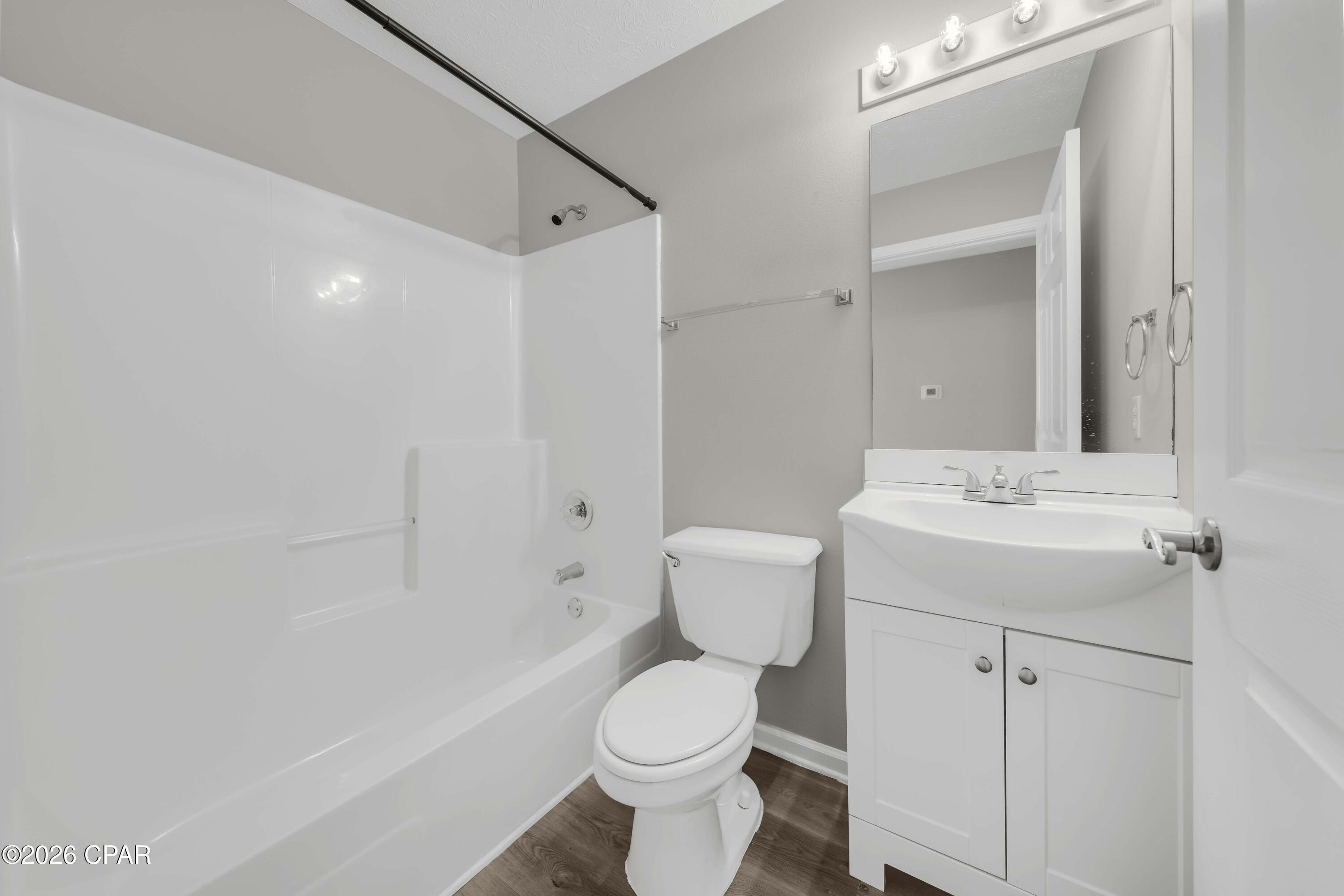 Pine Tree Place Unit 1 - Residential Lease