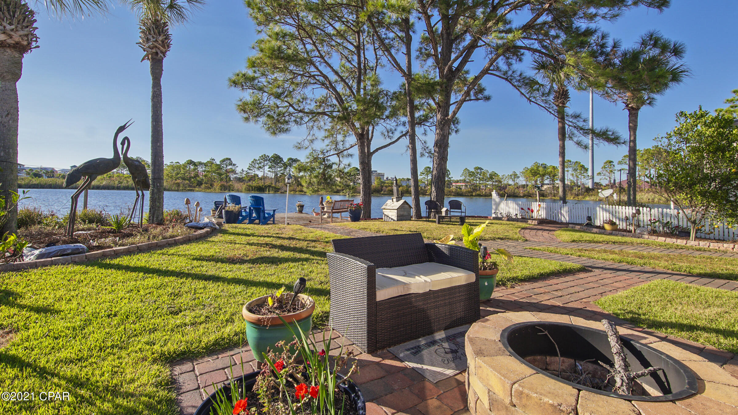 Jamaican Lake Condos - Residential