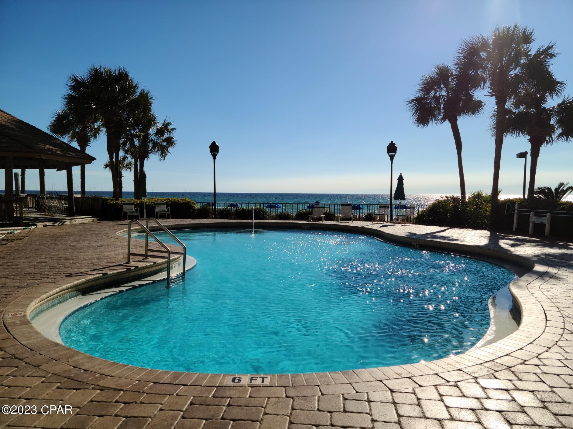 Summerhouse Condo. - Residential