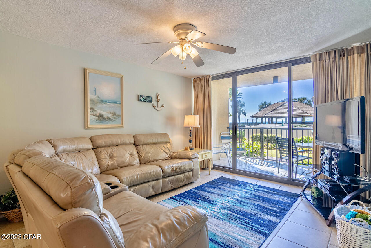 Summerhouse Condo. - Residential
