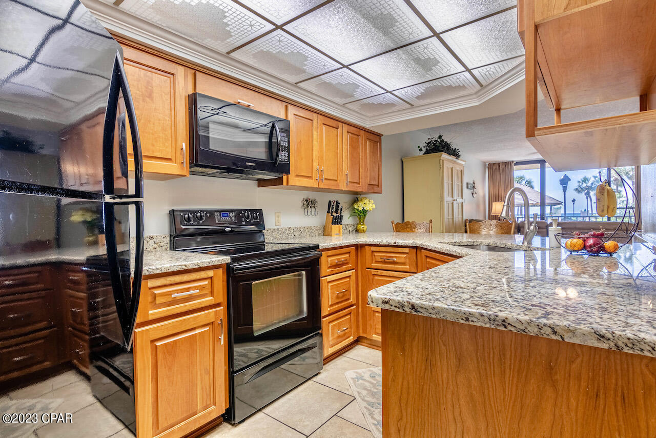 Summerhouse Condo. - Residential