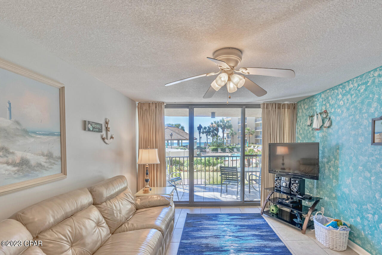 Summerhouse Condo. - Residential