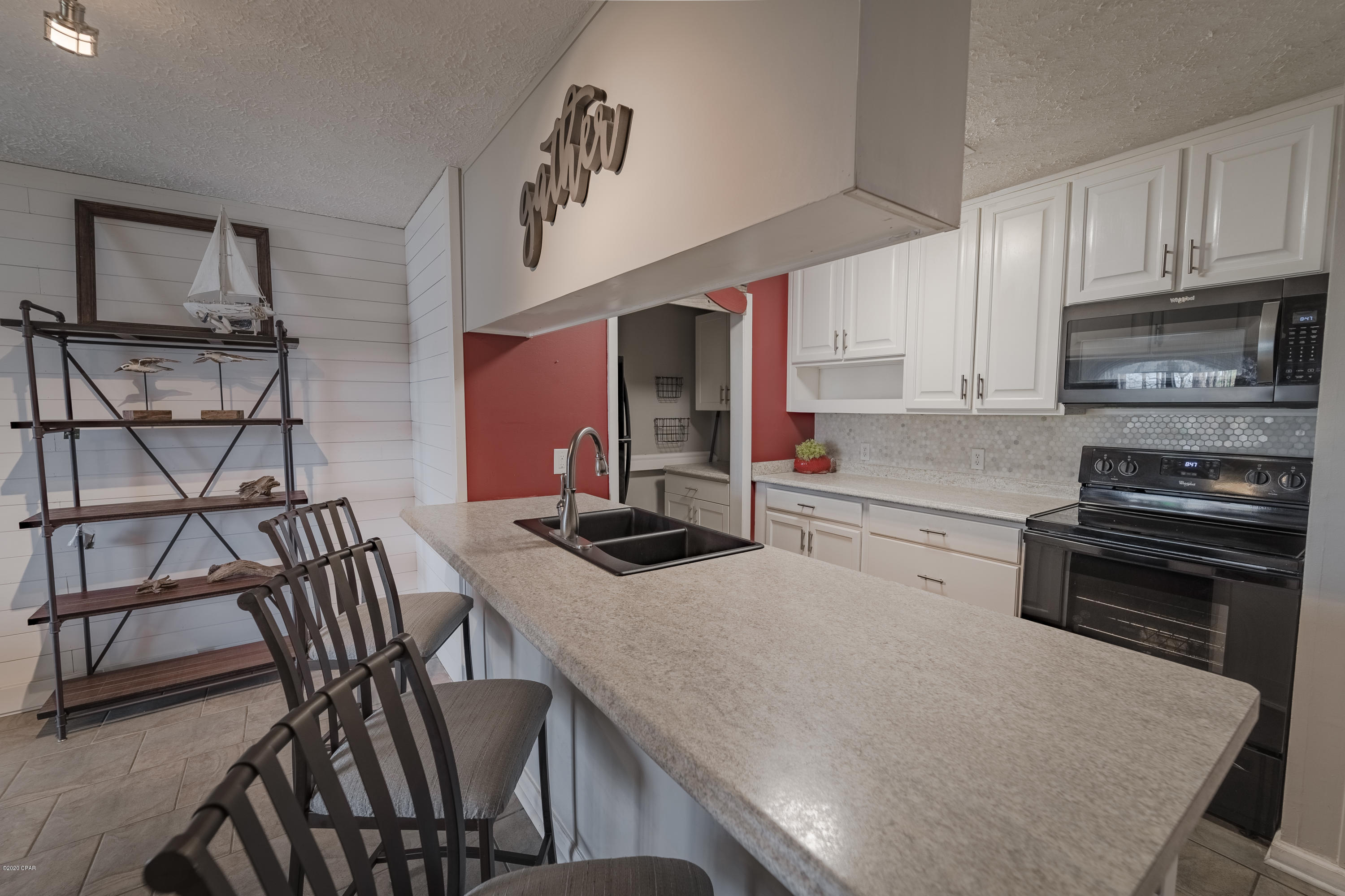 Grand Lagoon Cove Condominium - Residential