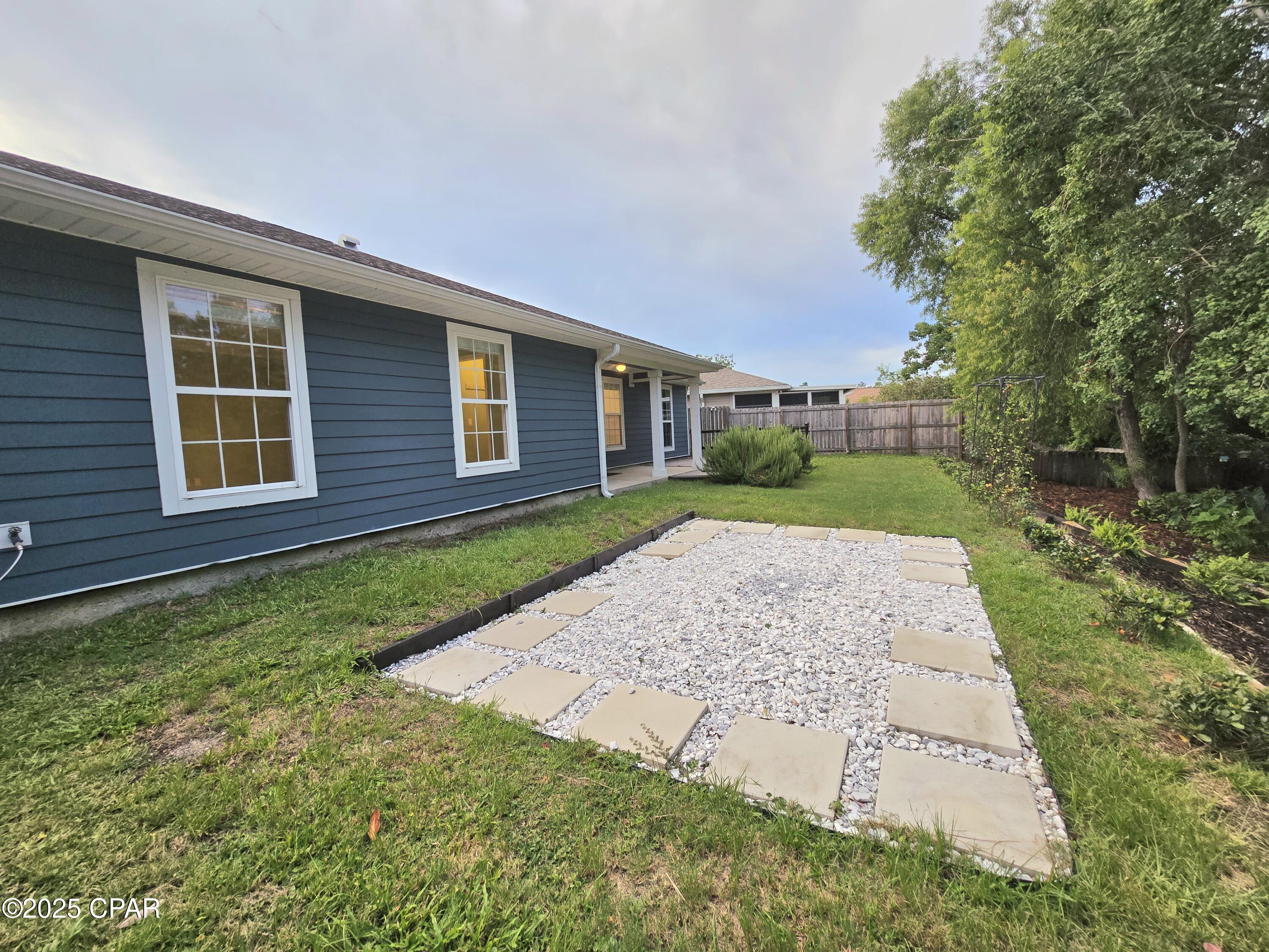 [No Recorded Subdiv] - Residential Lease