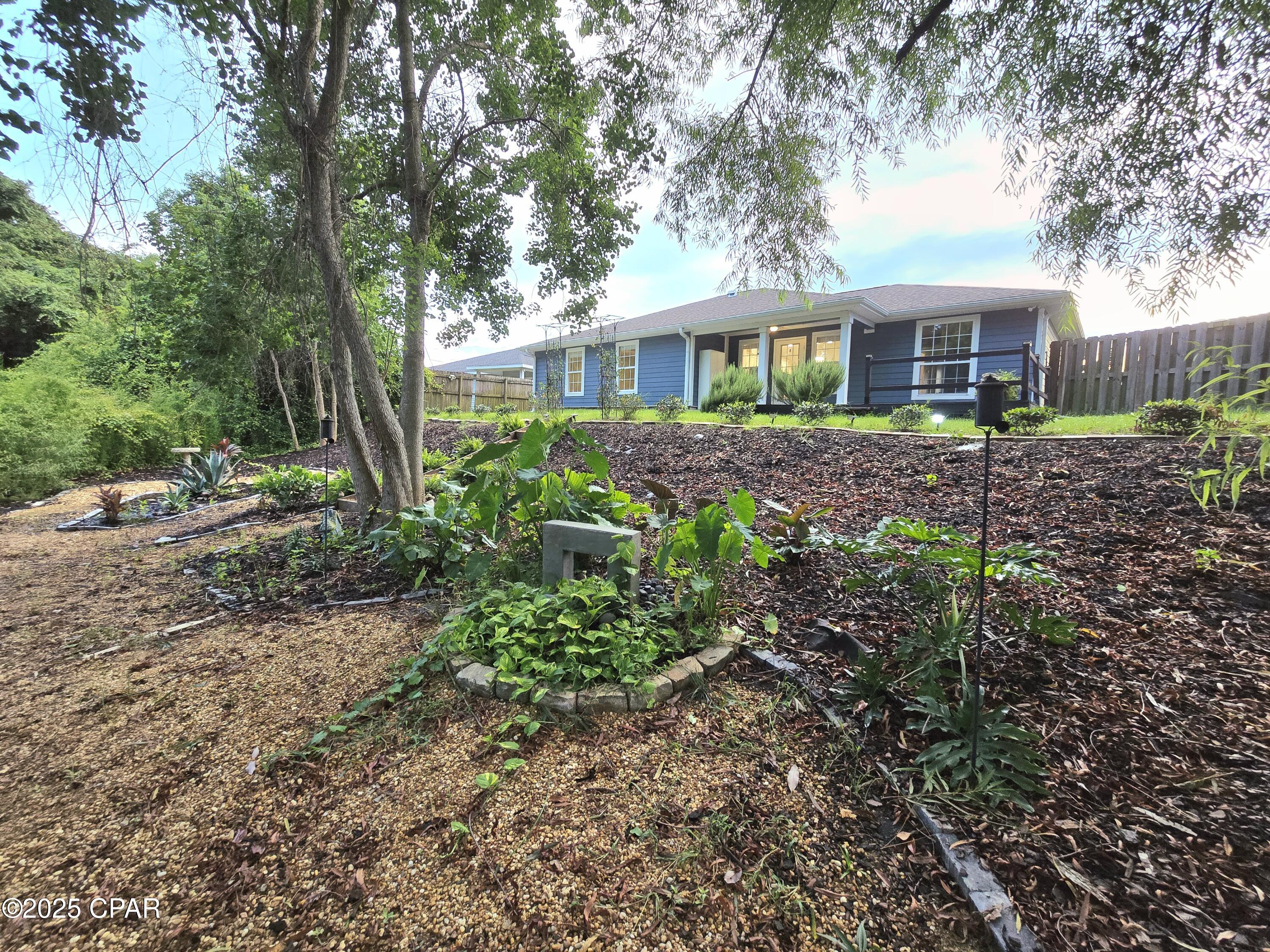 [No Recorded Subdiv] - Residential Lease