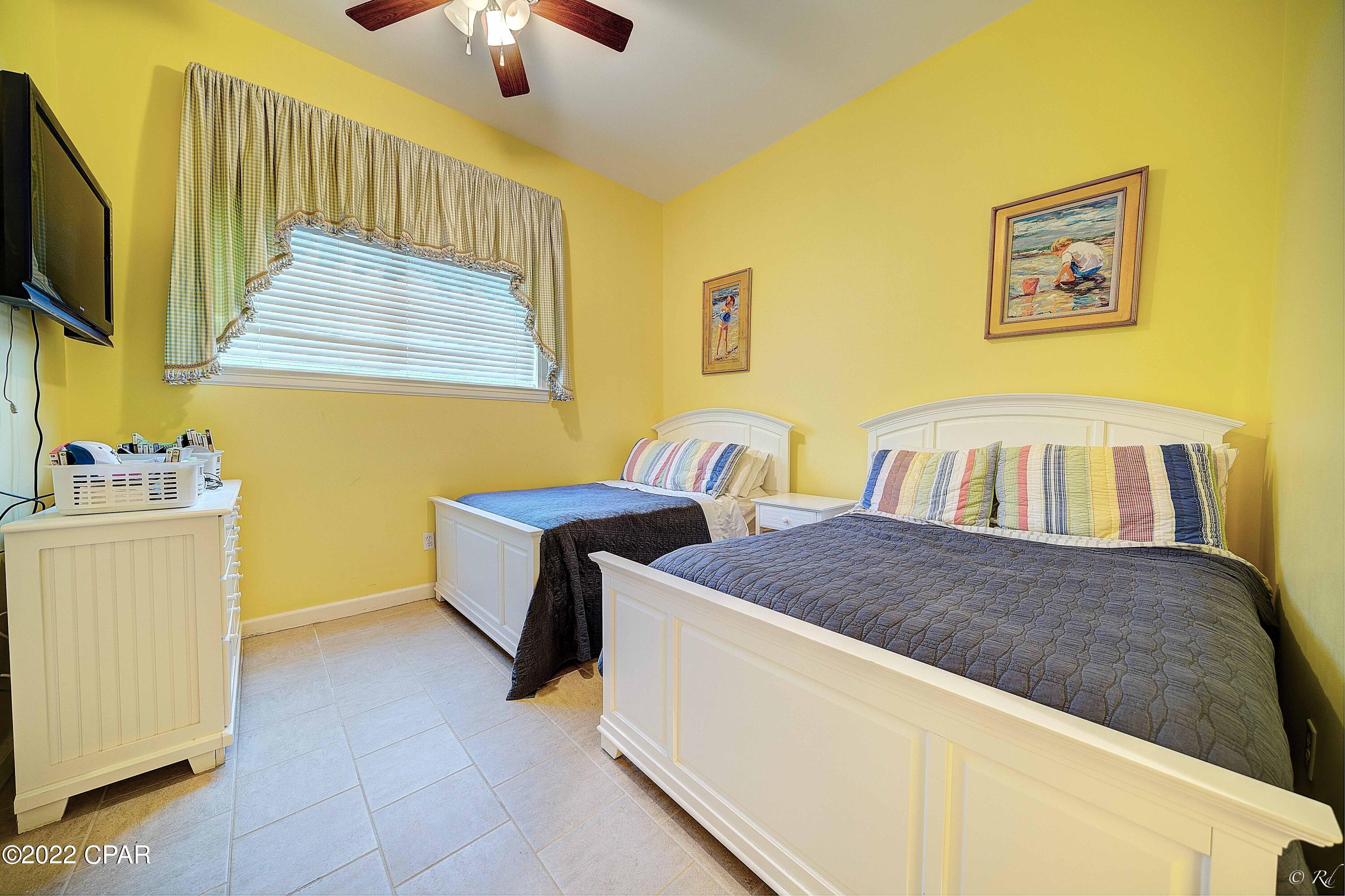 En Soleil Condo - Residential